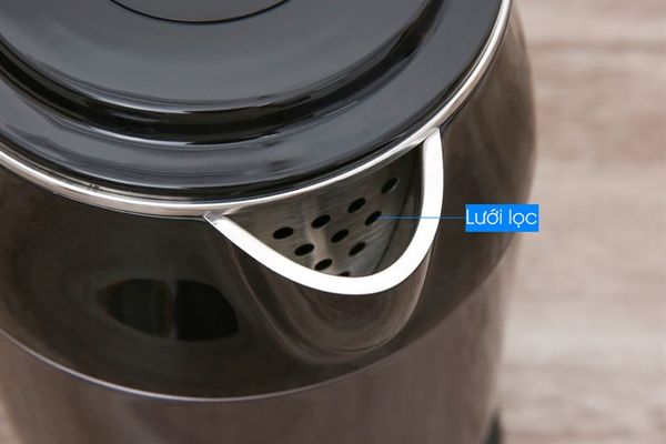 Ấm đun siêu tốc BlueStone 1.7 lít KTB 3468