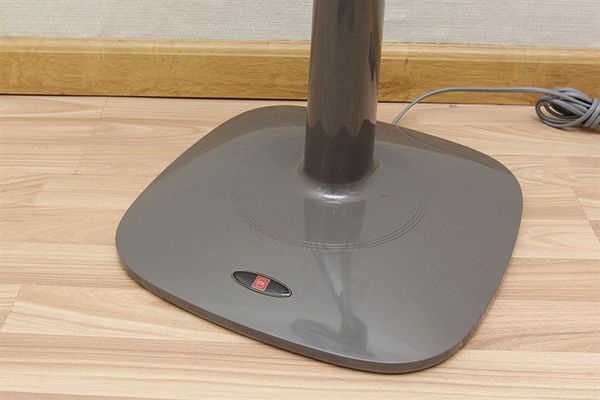 Quạt đứng KDK M40K Xám 50W