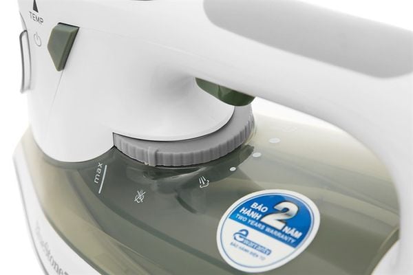 Bàn ủi hơi nước BlueStone SIB-3879