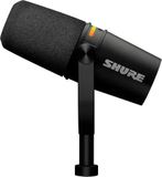  Shure MV7+ Podcast Kit 