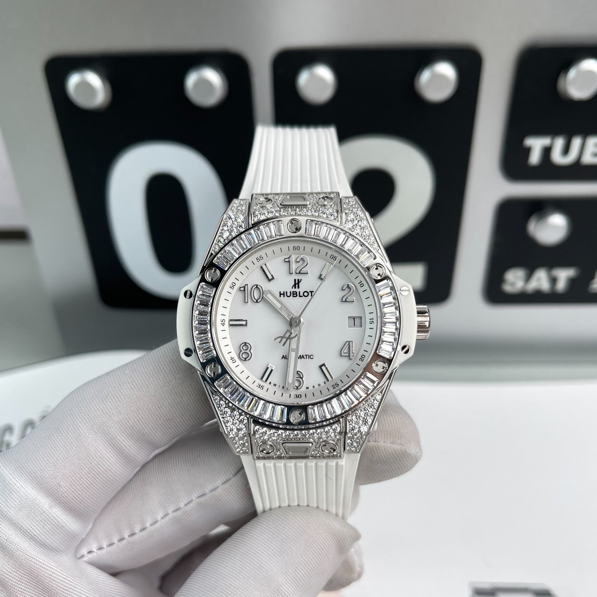 HUBLOT BIG BANG ONECLICK 39 MM - Đồng Hồ Hublot - Nữ - DHTT140