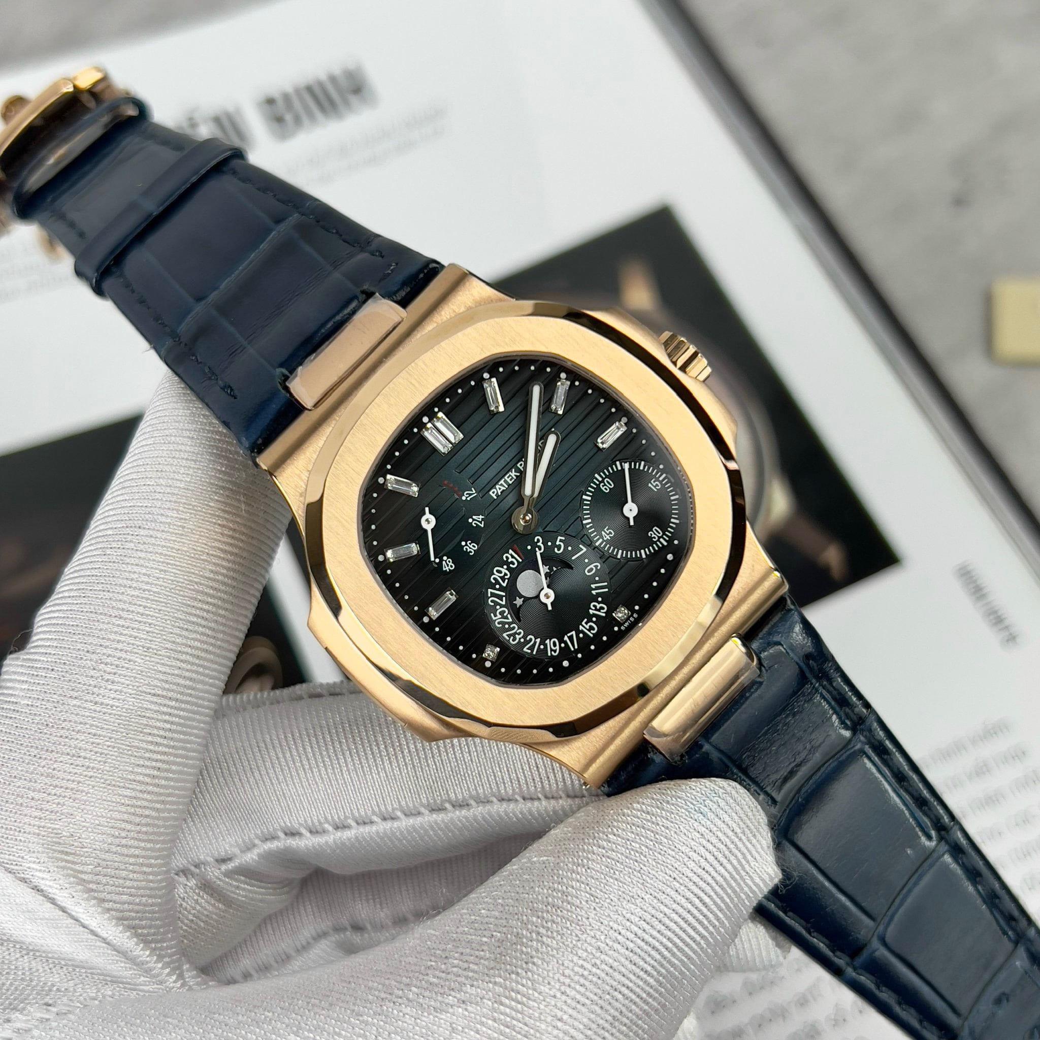 PATEK PHILIPPE NAUTILUS 40 MM - Đồng Hồ Patek Philippe - Nam - DHNTT1370