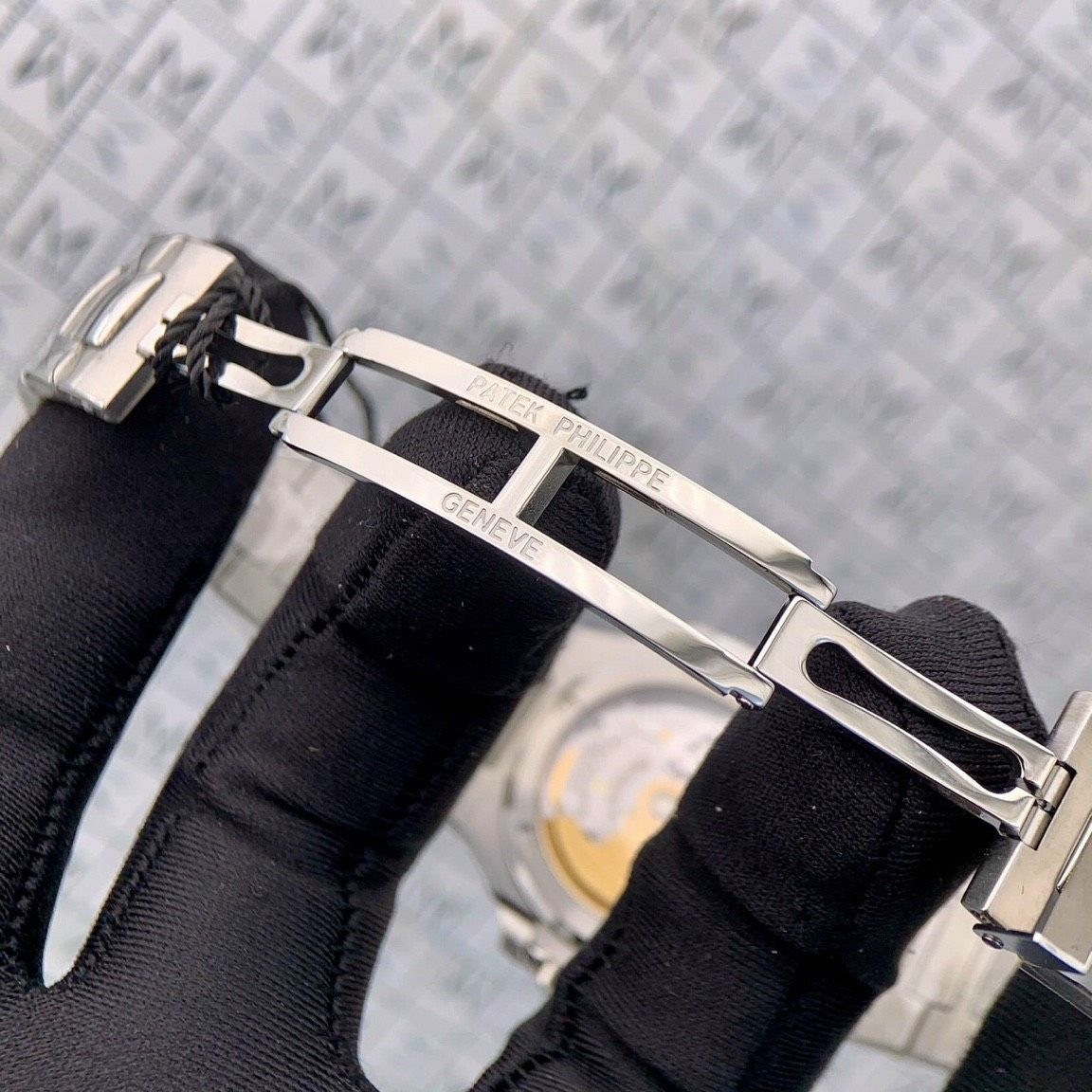 PATEK PHILIPPE NAUTILUS 40 MM - Đồng Hồ Patek Philippe - Nam - DHNTT1371