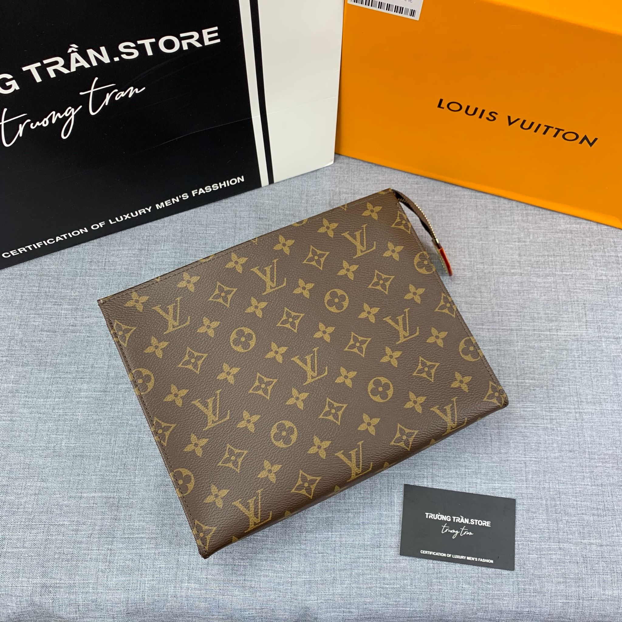 CLUTCH - Ví Cầm Tay Louis Vuitton - Nam - CLTT3 – Trường Trần. Store