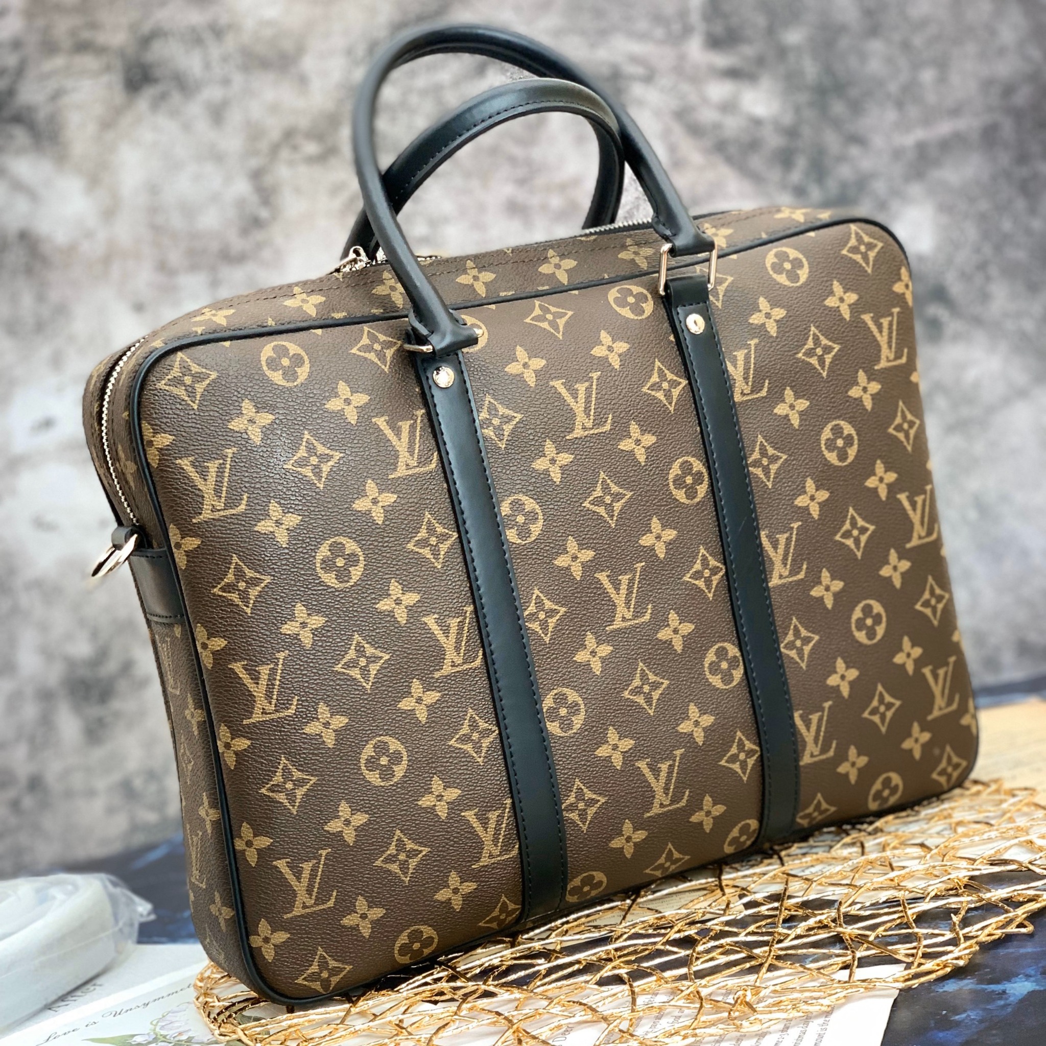 Túi Xách Công Sở - Túi Đựng Laptop Louis Vuitton - Nam - TCSTT52