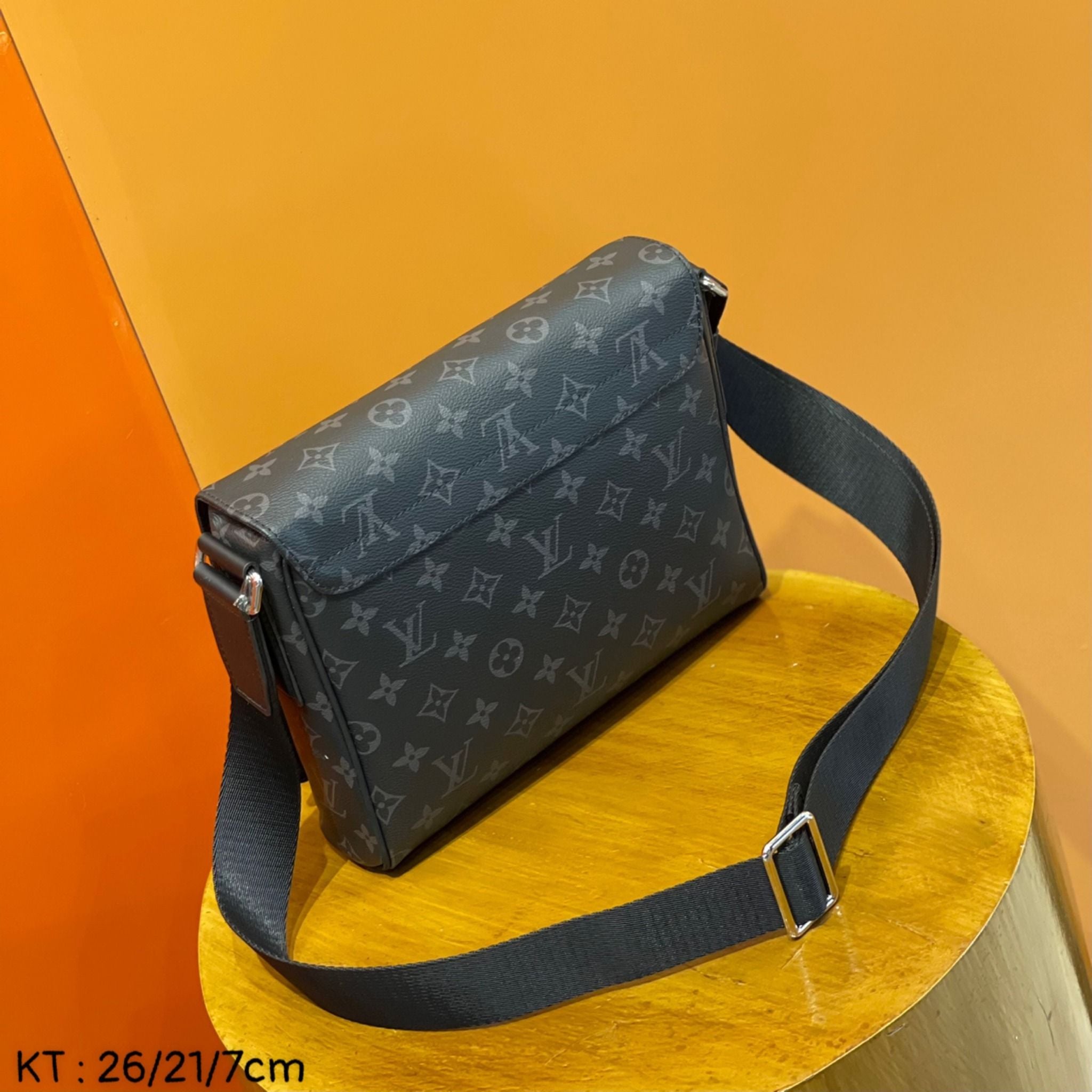Túi Xách - Túi Đeo Chéo Louis Vuitton - Nam - TXTT168
