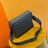 Túi Xách - Túi Đeo Chéo Louis Vuitton - Nam - TXTT168