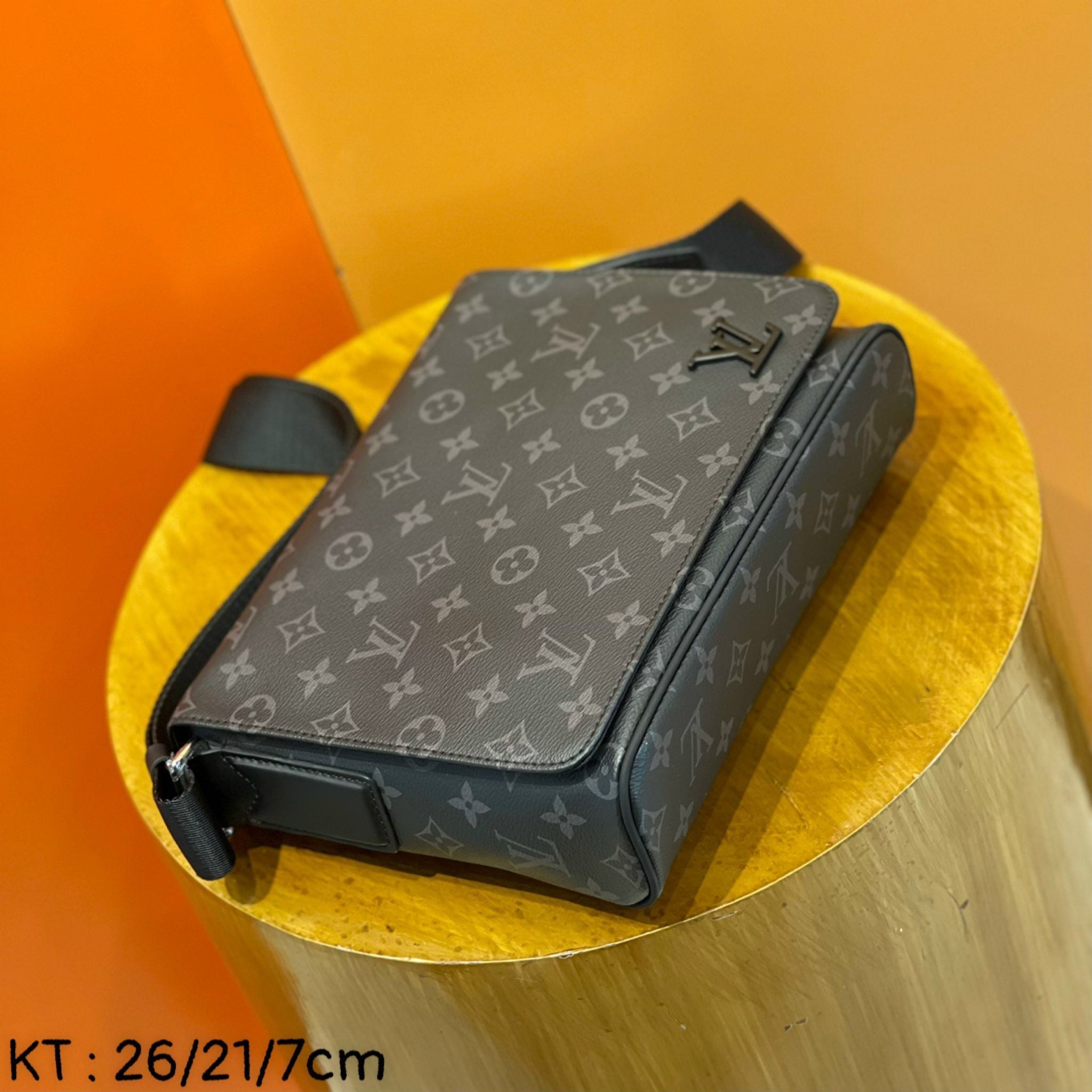 Túi Xách - Túi Đeo Chéo Louis Vuitton - Nam - TXTT168