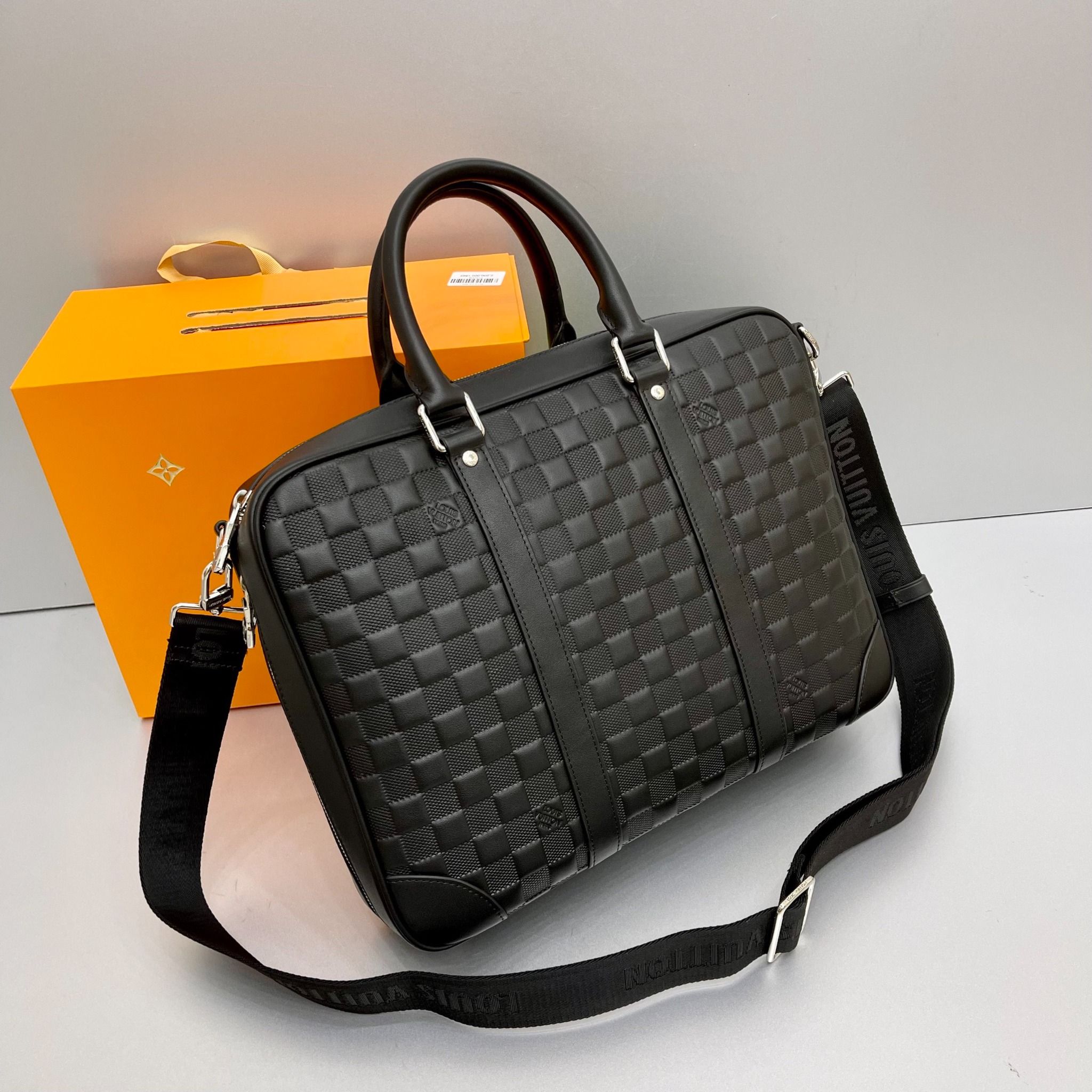 Túi Xách Công Sở - Túi Đựng Laptop Louis Vuitton - Nam - TCSTT65