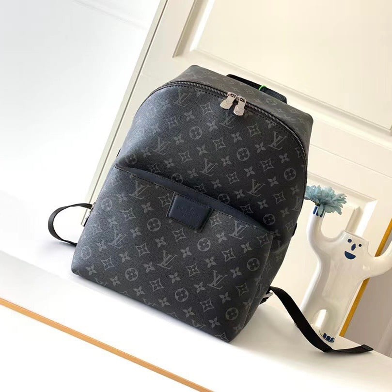 Louis Vuitton cách tân cặp đi làm công sở cho quý ông  Harpers Bazaar