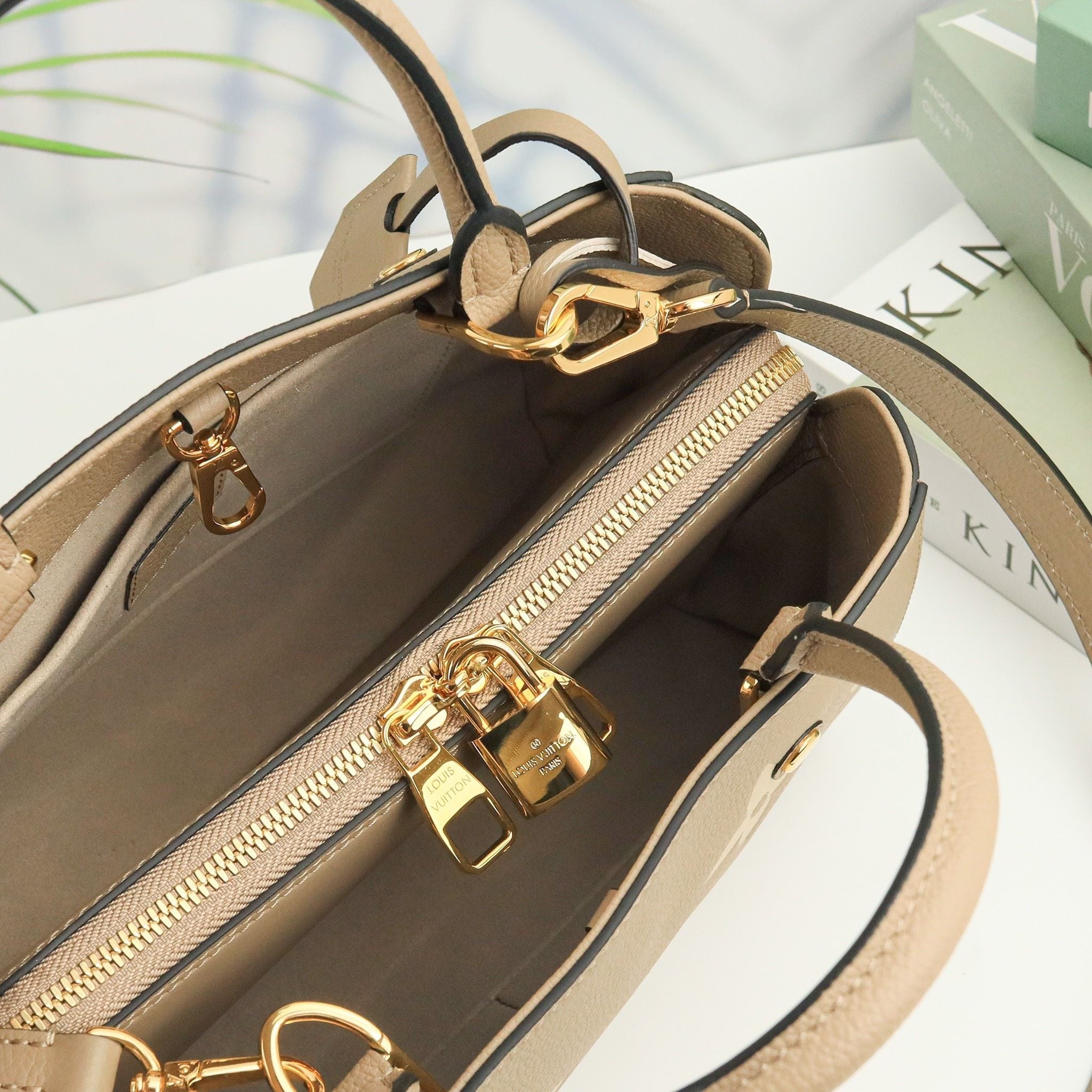 Túi Nữ Louis Vuitton - TNTT38
