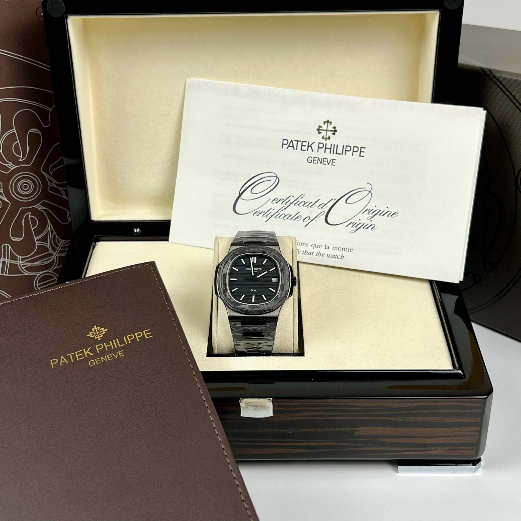 PATEK PHILIPPE NAUTILUS 40 MM - Đồng Hồ Patek Philippe - Nam - DHNTT655