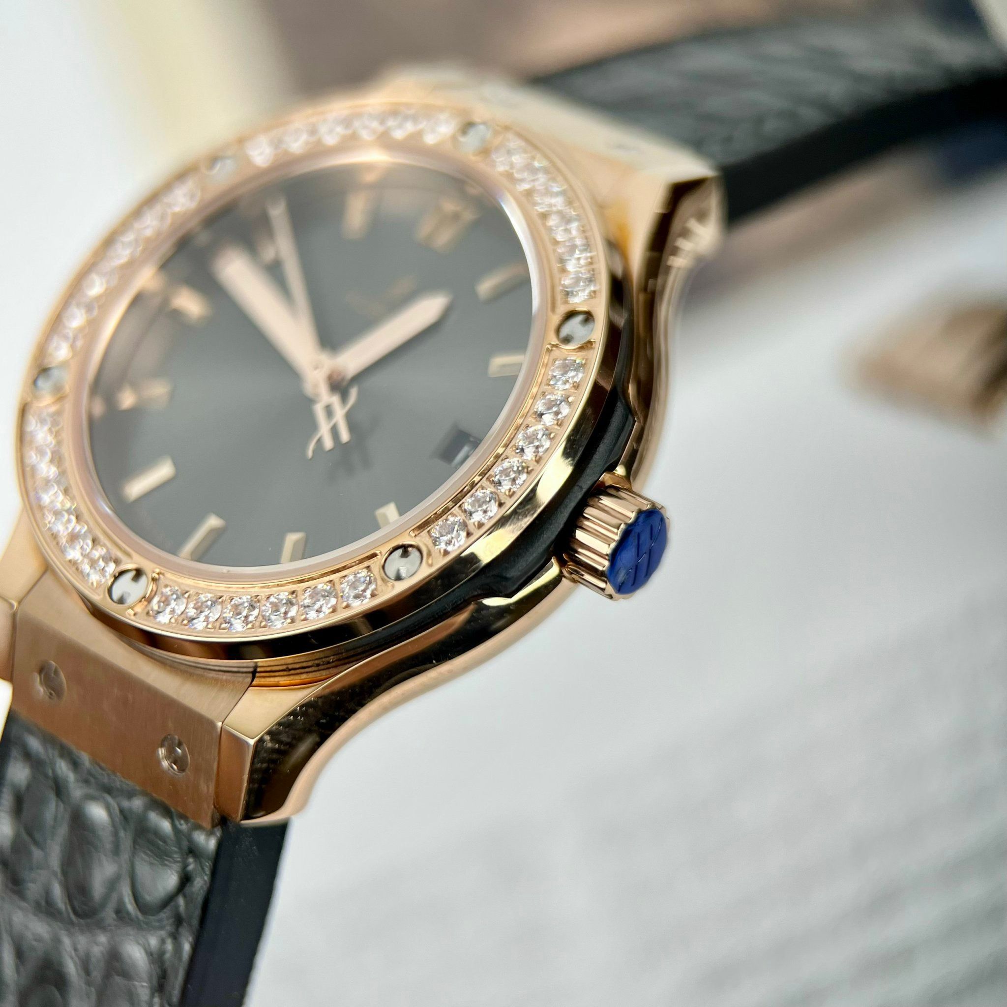 HUBLOT CLASSIC FUSION 33 MM - Đồng Hồ Hublot - Nữ - DHTT195