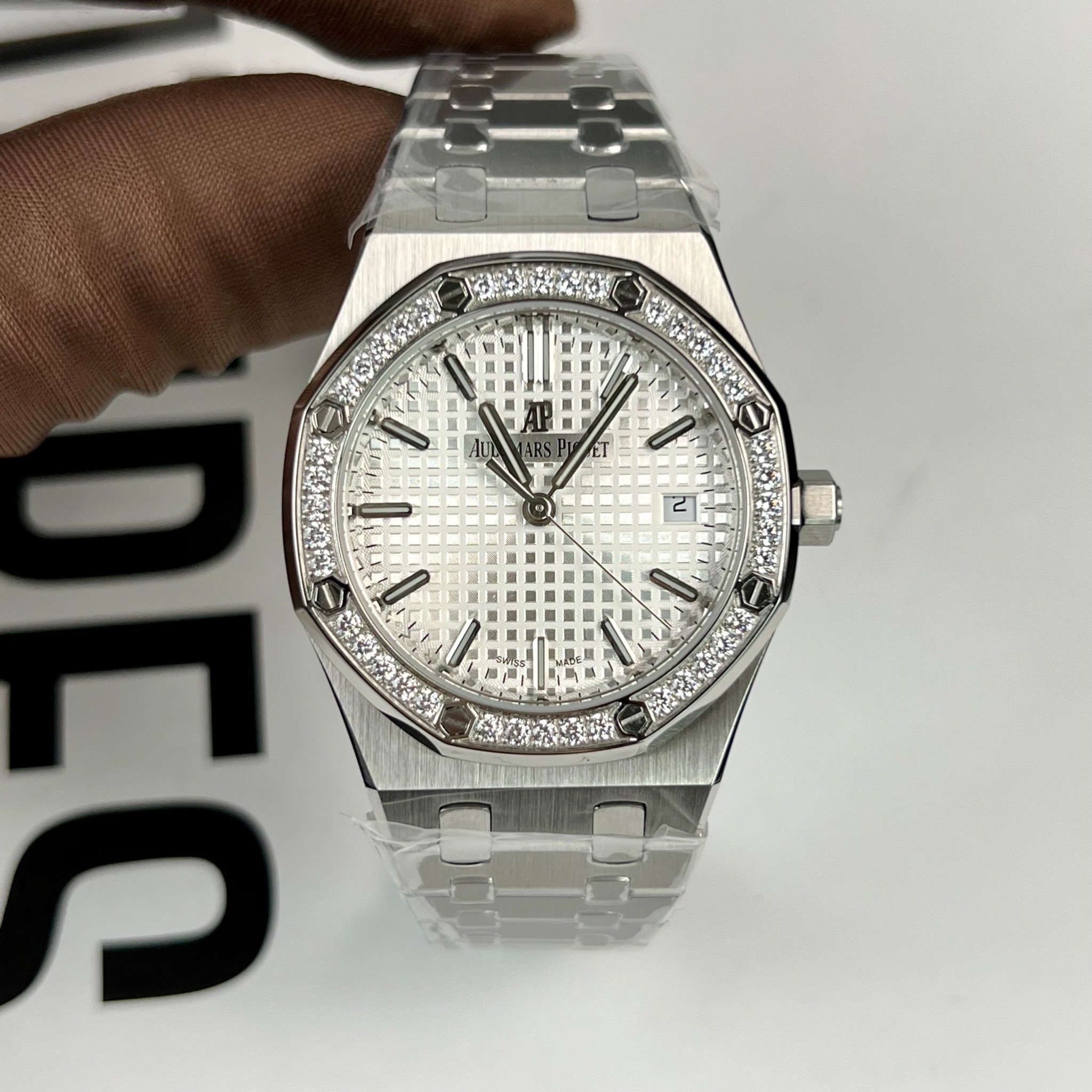 AUDEMARS PIGUET ROYAL OAK 34 MM - Đồng Hồ Audemars Piguet - Nữ - DHTT136