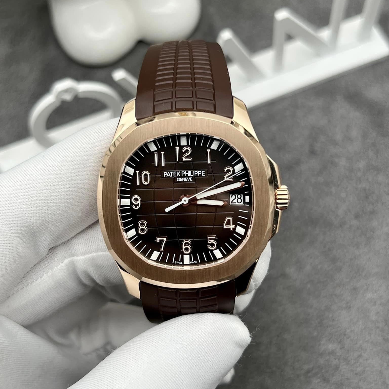 PATEK PHILIPPE AQUANAUT 40 MM - Đồng Hồ Patek Philippe - Nam - DHNTT423