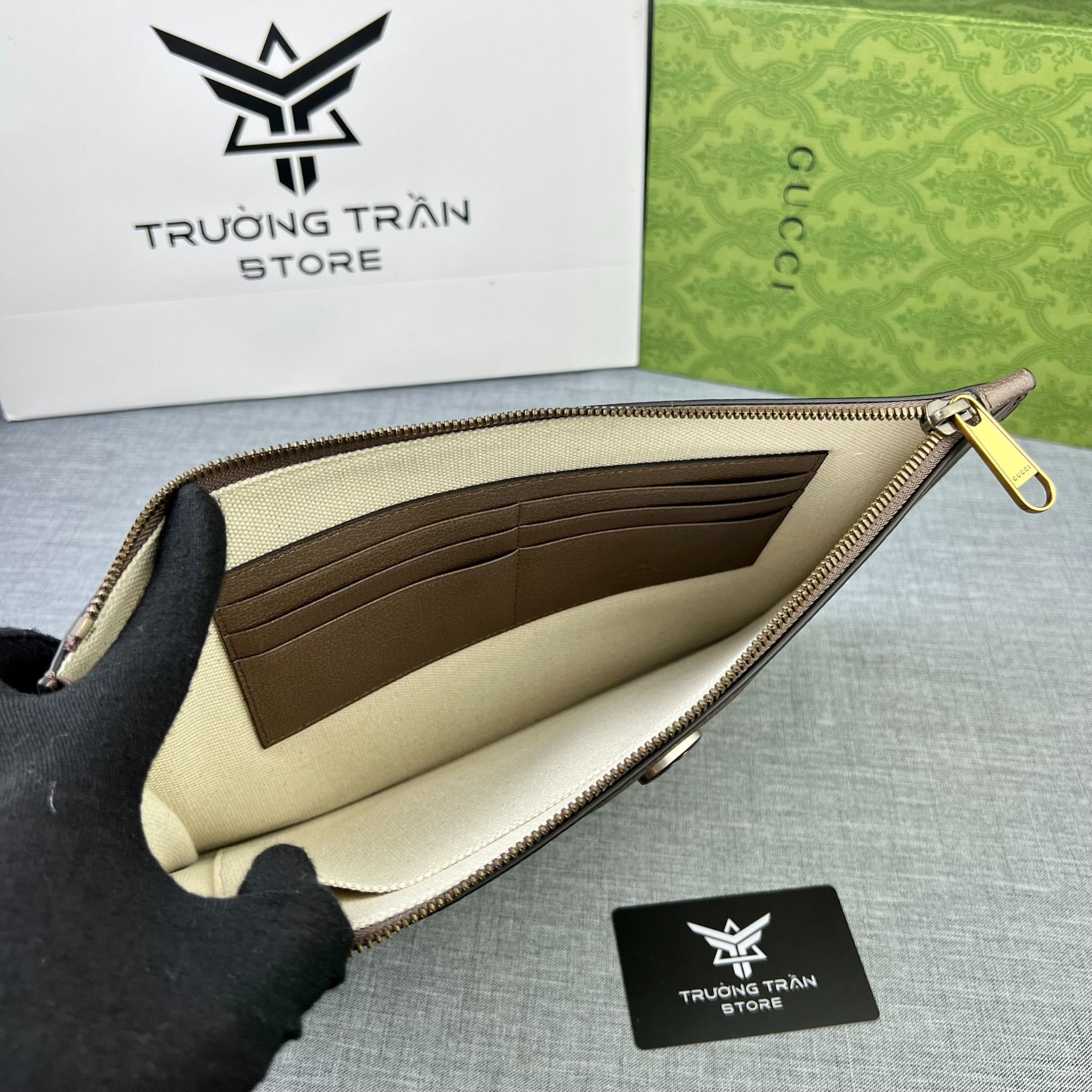 CLUTCH Ví Cầm Tay Gucci Nam CLTT91 Trường Trần. Store