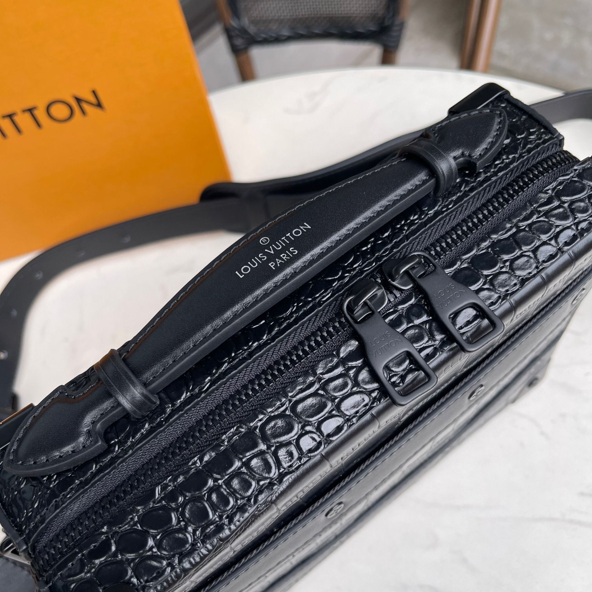 Túi Xách - Túi Đeo Chéo Louis Vuitton - Nam - TXTT233
