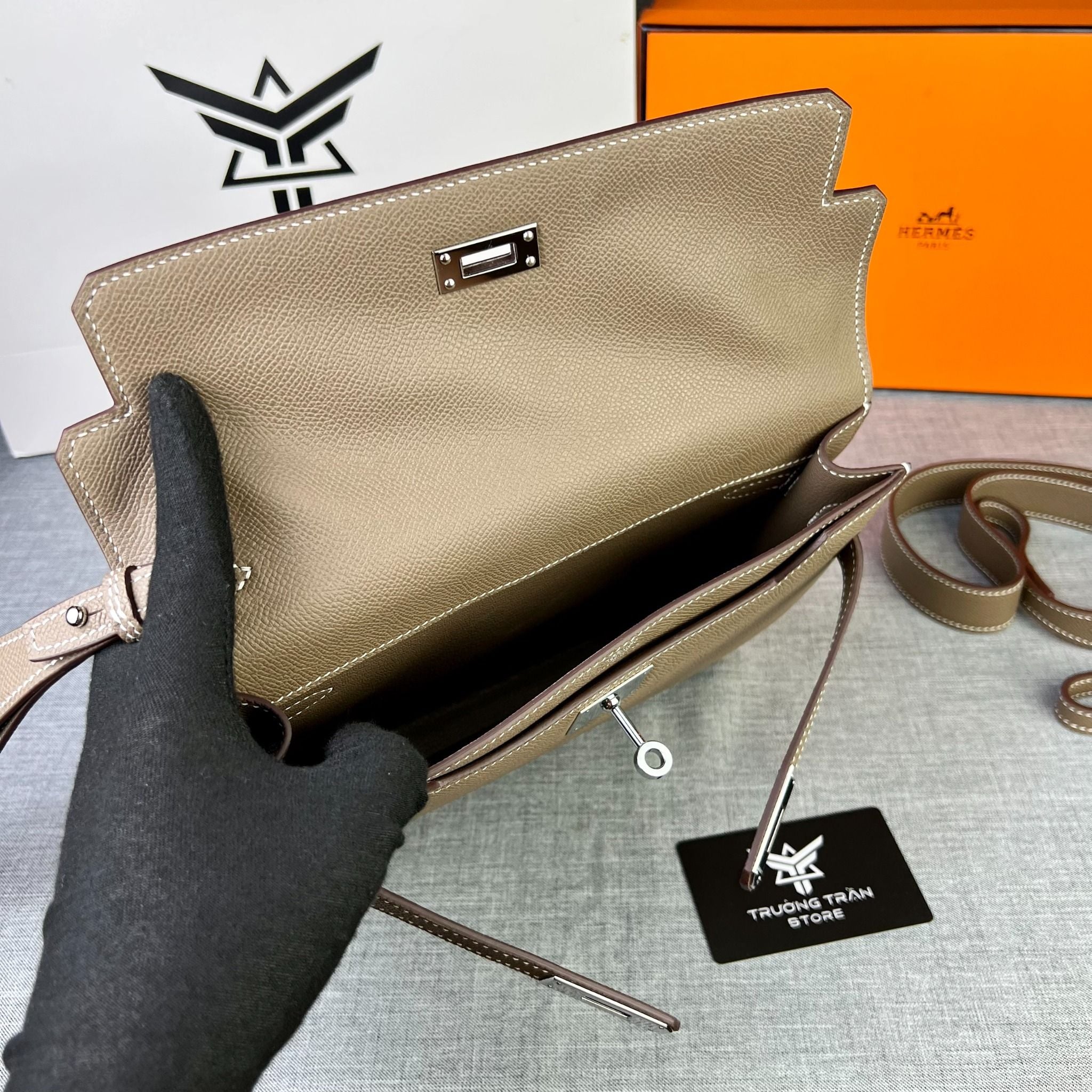 Clutch - Ví Cầm Tay Hermes - Nam - CLTT150