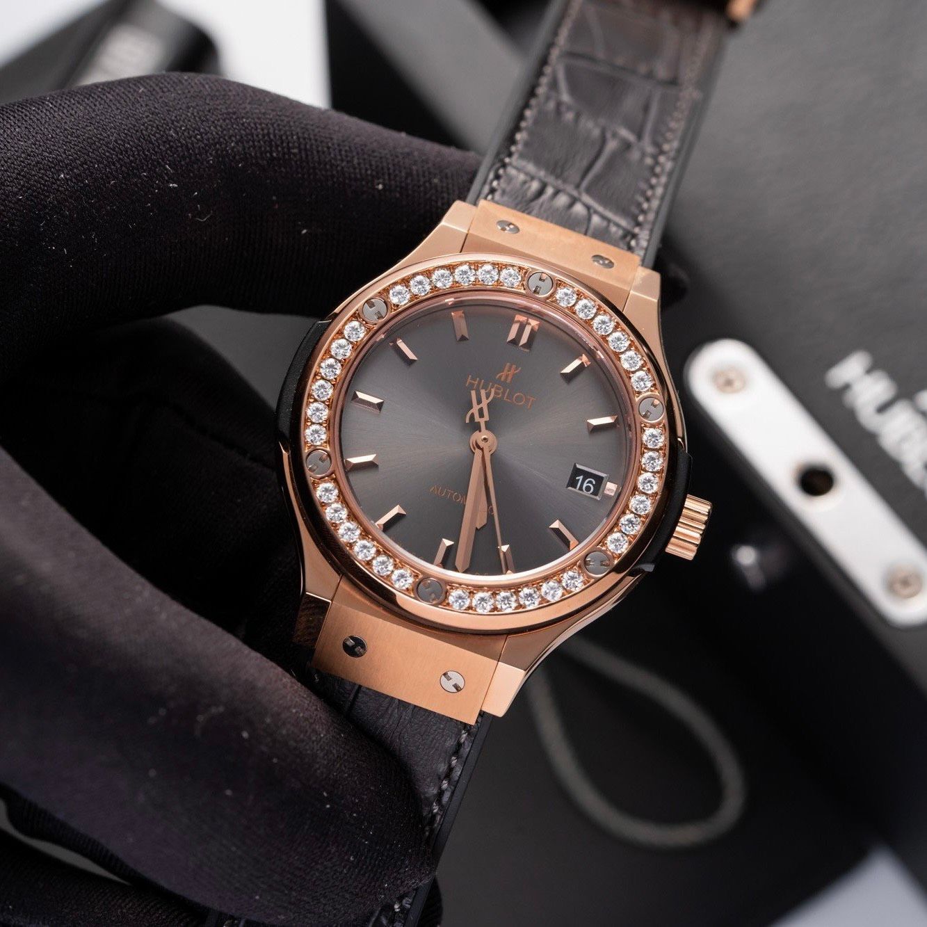 HUBLOT CLASSIC FUSION 38 MM - Đồng Hồ Hublot - Nữ - DHTT112