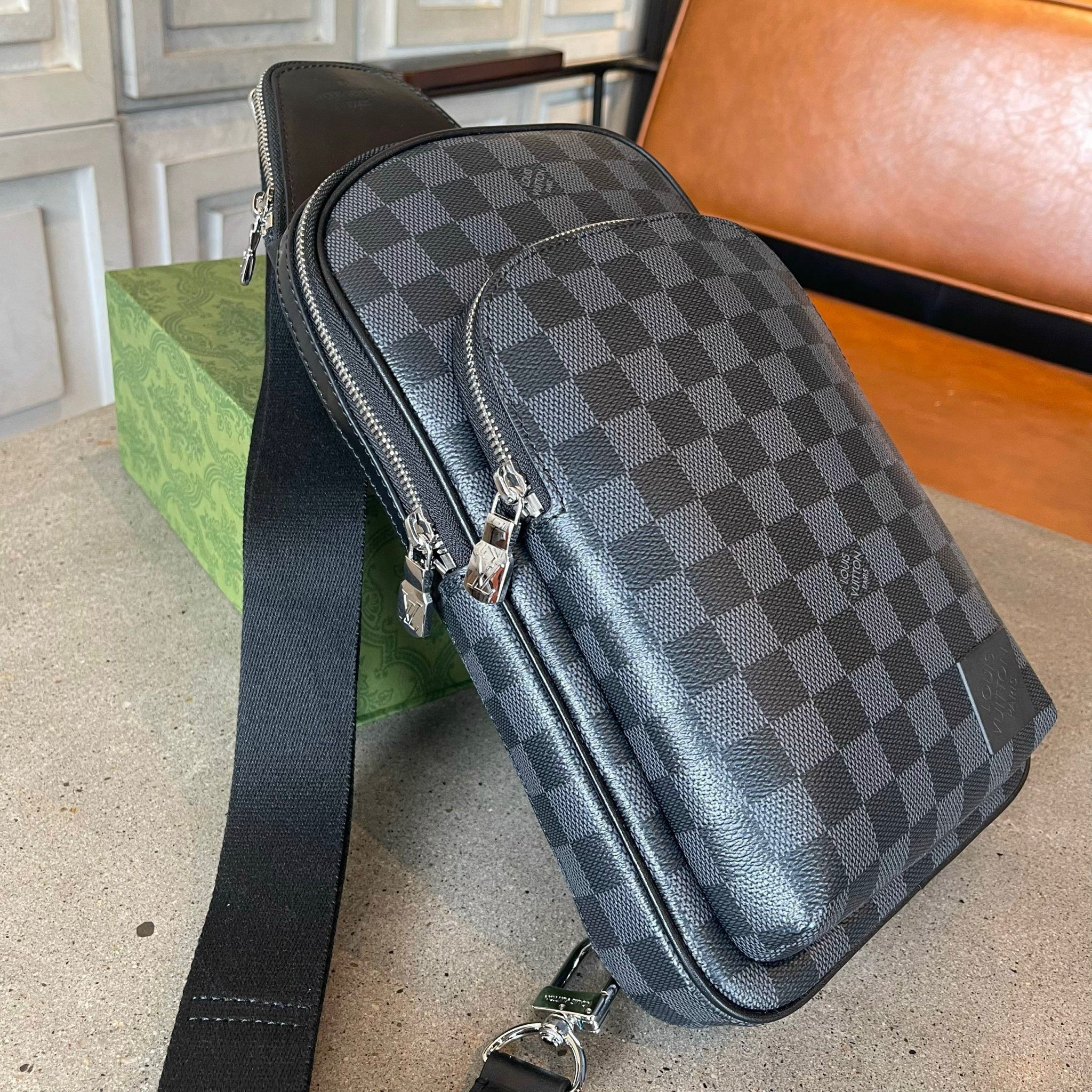 Túi Xách - Túi Đeo Chéo Louis Vuitton - Nam - TXTT229