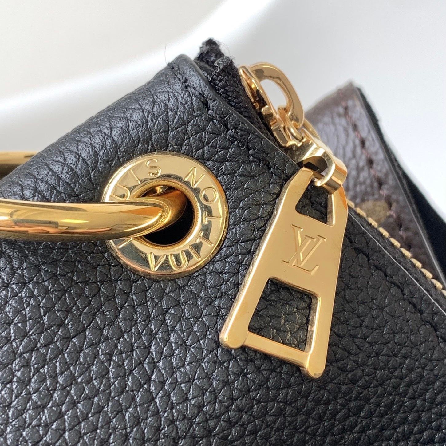 Túi Nữ Louis Vuitton - TNTT147