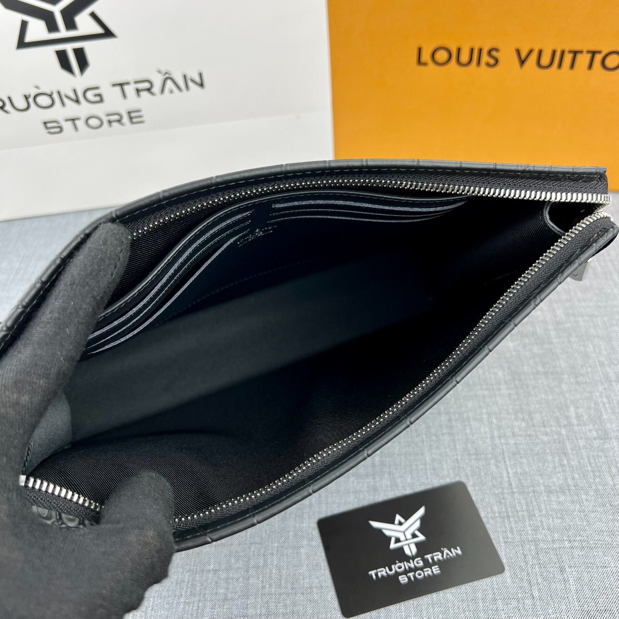 Clutch - Ví Cầm Tay Louis Vuitton - Nam - CLTT318