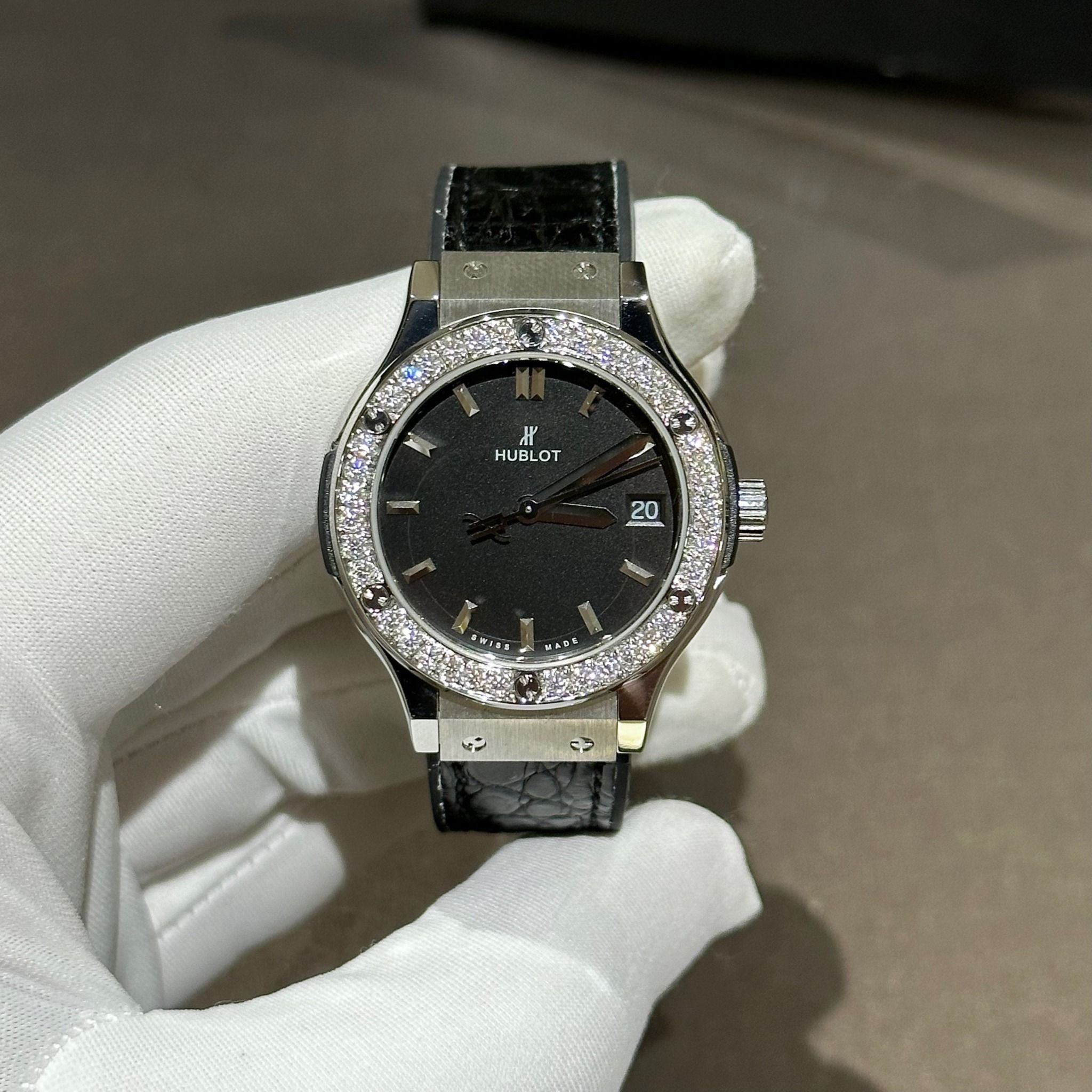 Hublot size 33 new arrivals