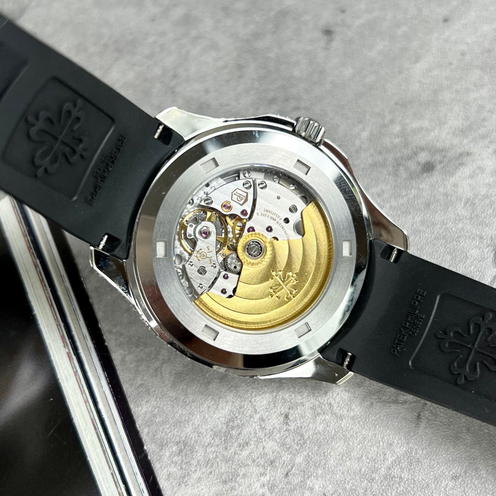 PATEK PHILIPPE AQUANAUT 41 MM - Đồng Hồ Patek Philippe - Nam - DHNTT666