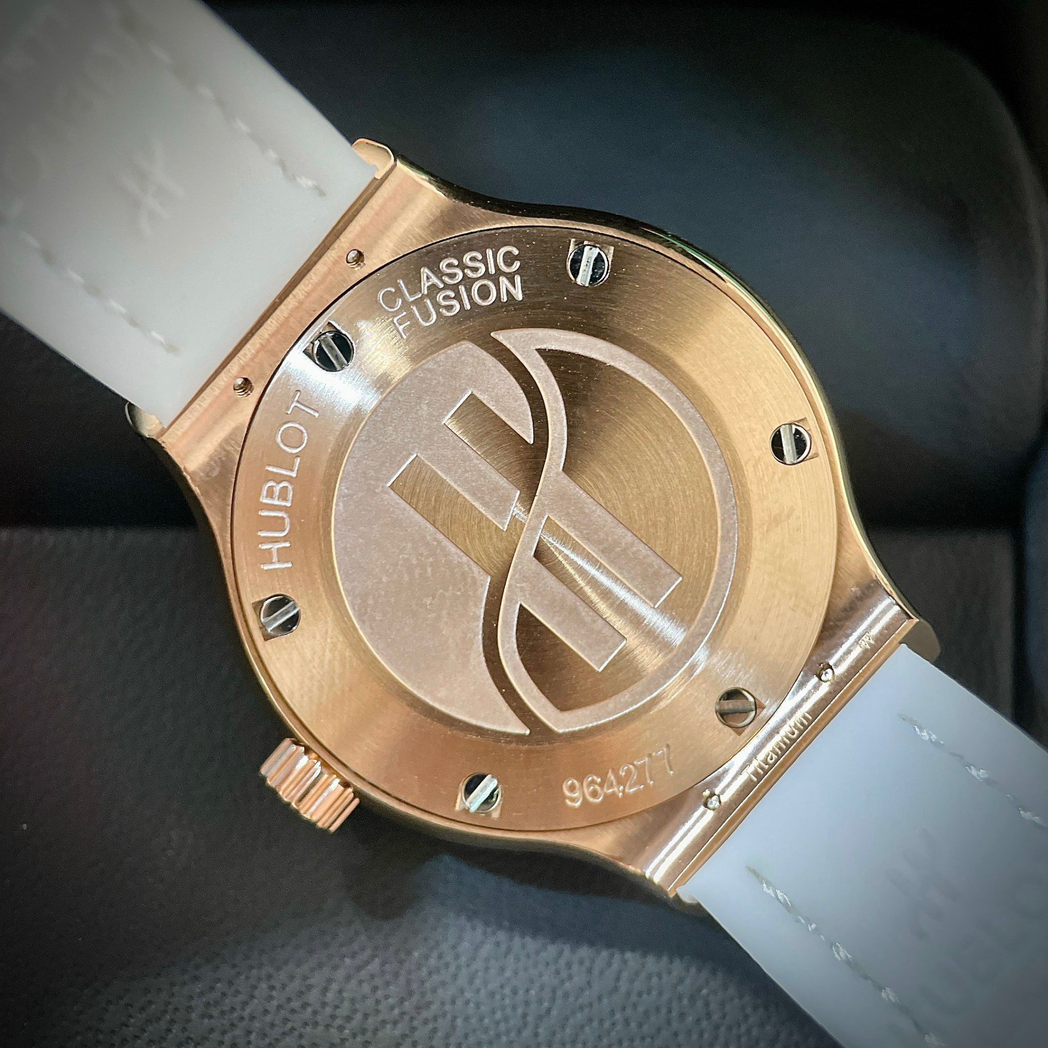 HUBLOT CLASSIC FUSION 33 MM - Đồng Hồ Hublot - Nữ - DHTT507
