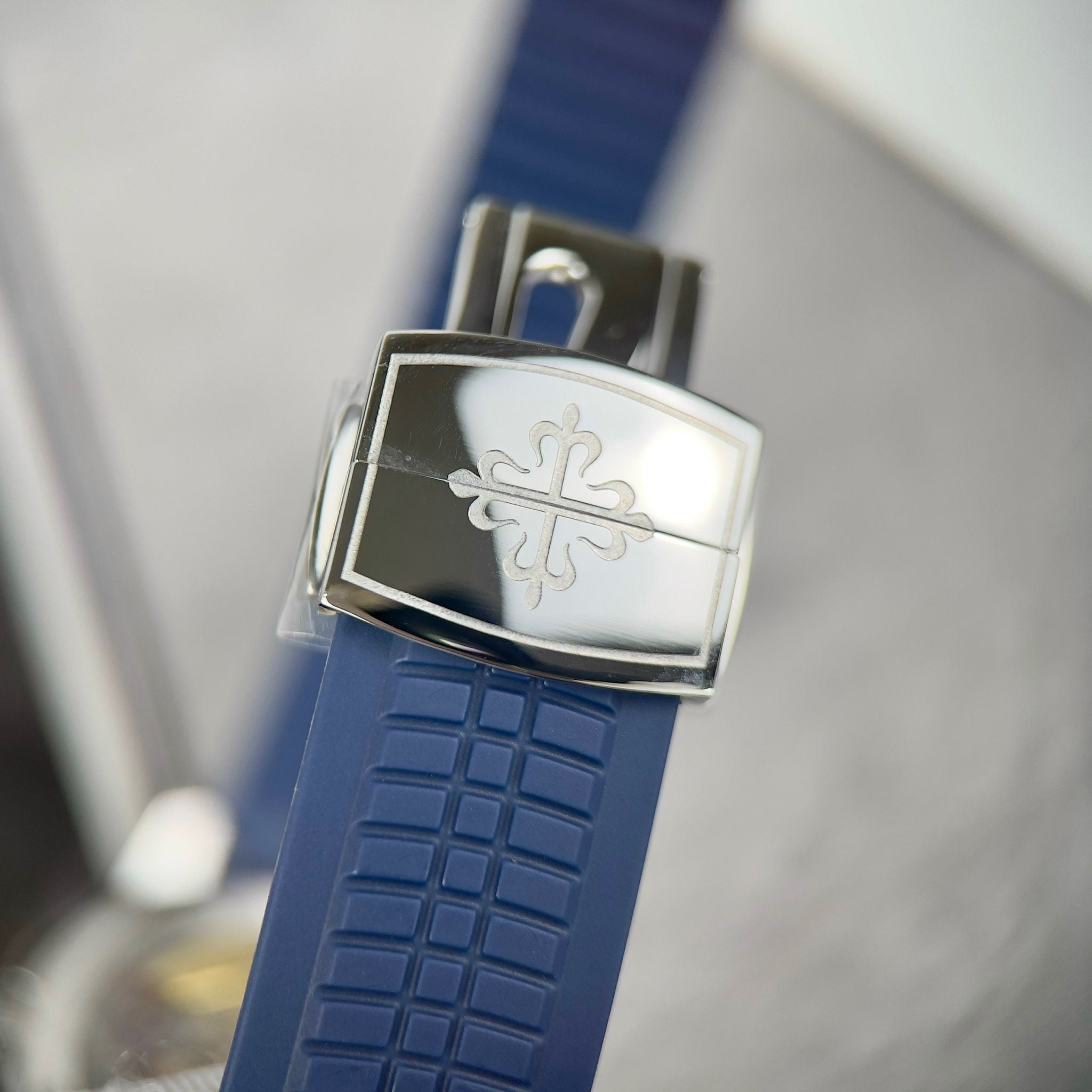 PATEK PHILIPPE AQUANAUT 41 MM - Đồng Hồ Patek Philippe - Nam - DHNTT1352