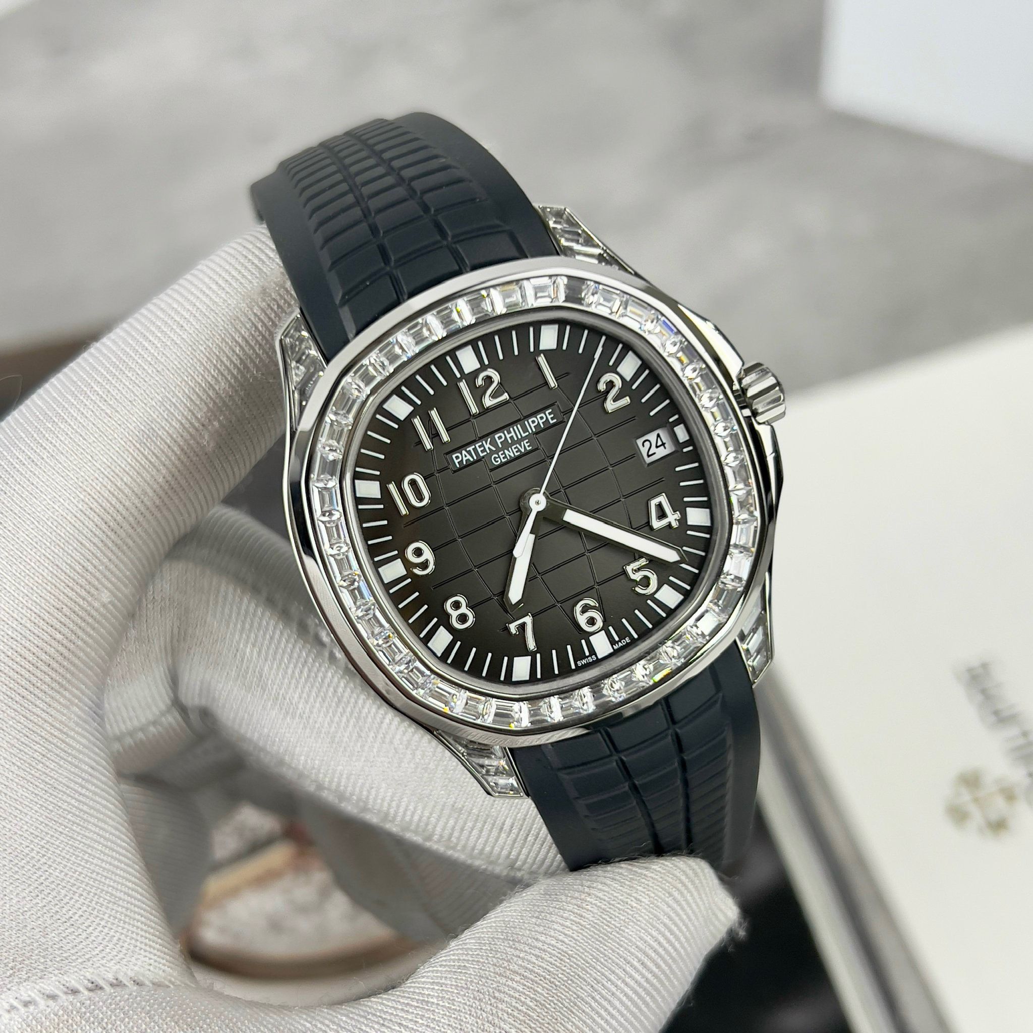 PATEK PHILIPPE AQUANAUT 41 MM - Đồng Hồ Patek Philippe - Nam - DHNTT1353