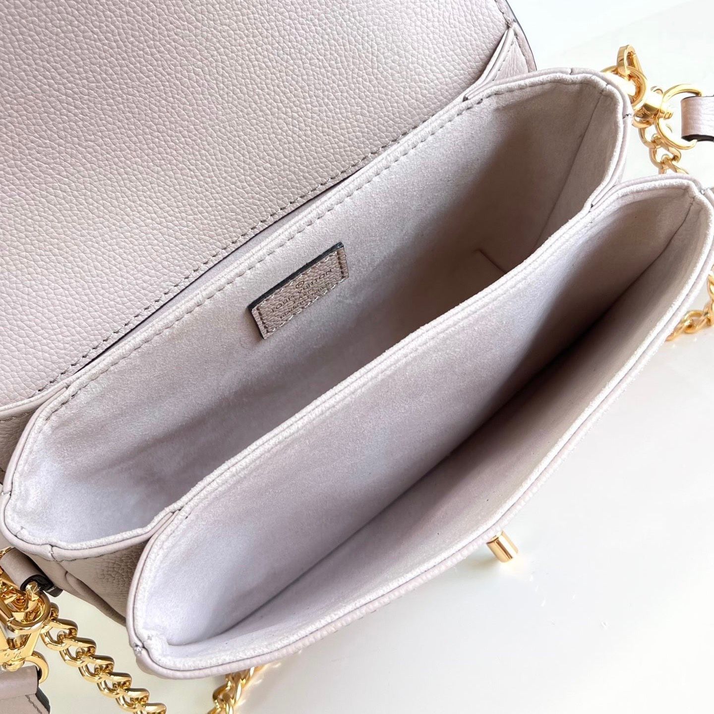 Túi Nữ Louis Vuitton - TNTT146