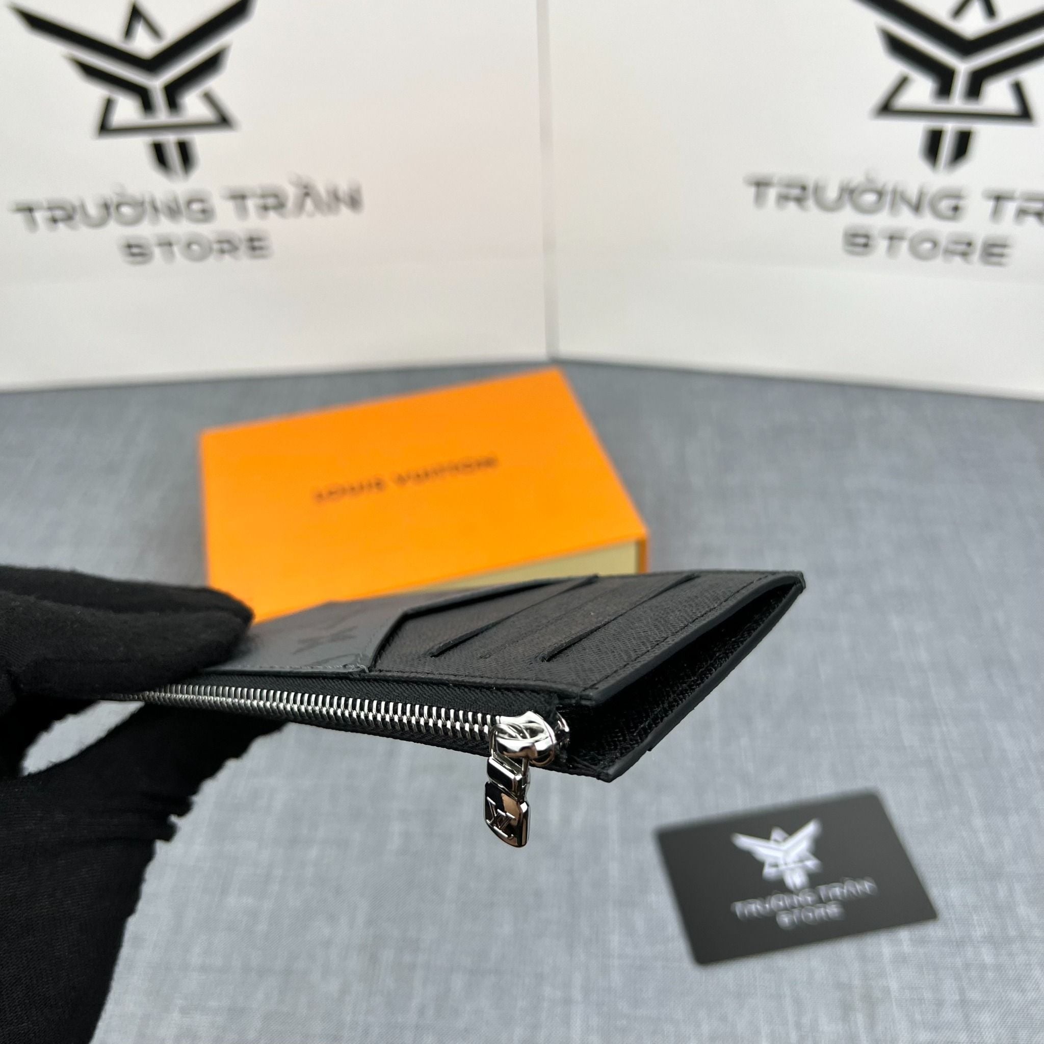 Ví Đứng Nhỏ - Ví Ngắn Louis Vuitton - Nam - VĐTT38