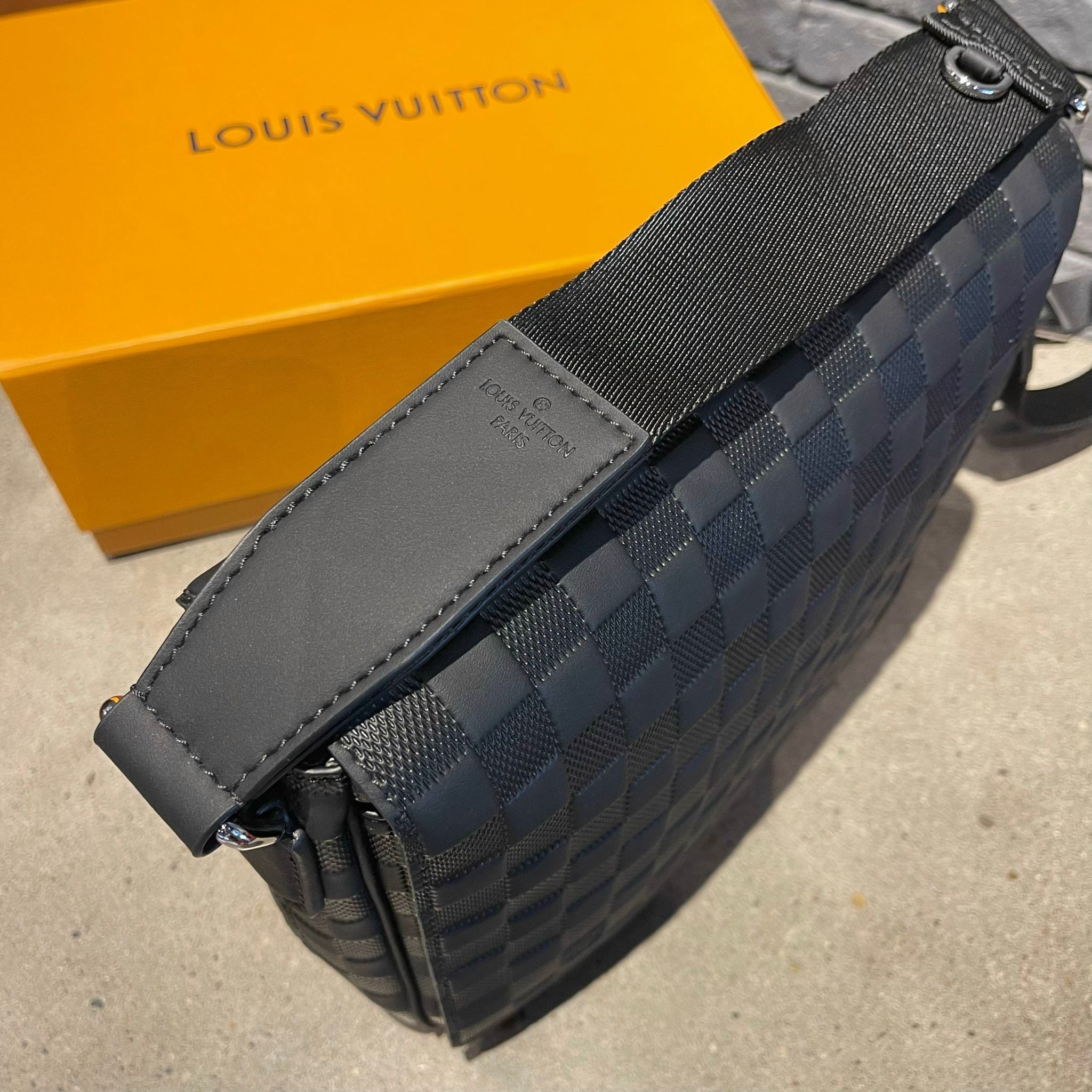 Túi Xách - Túi Đeo Chéo Louis Vuitton - Nam - TXTT231