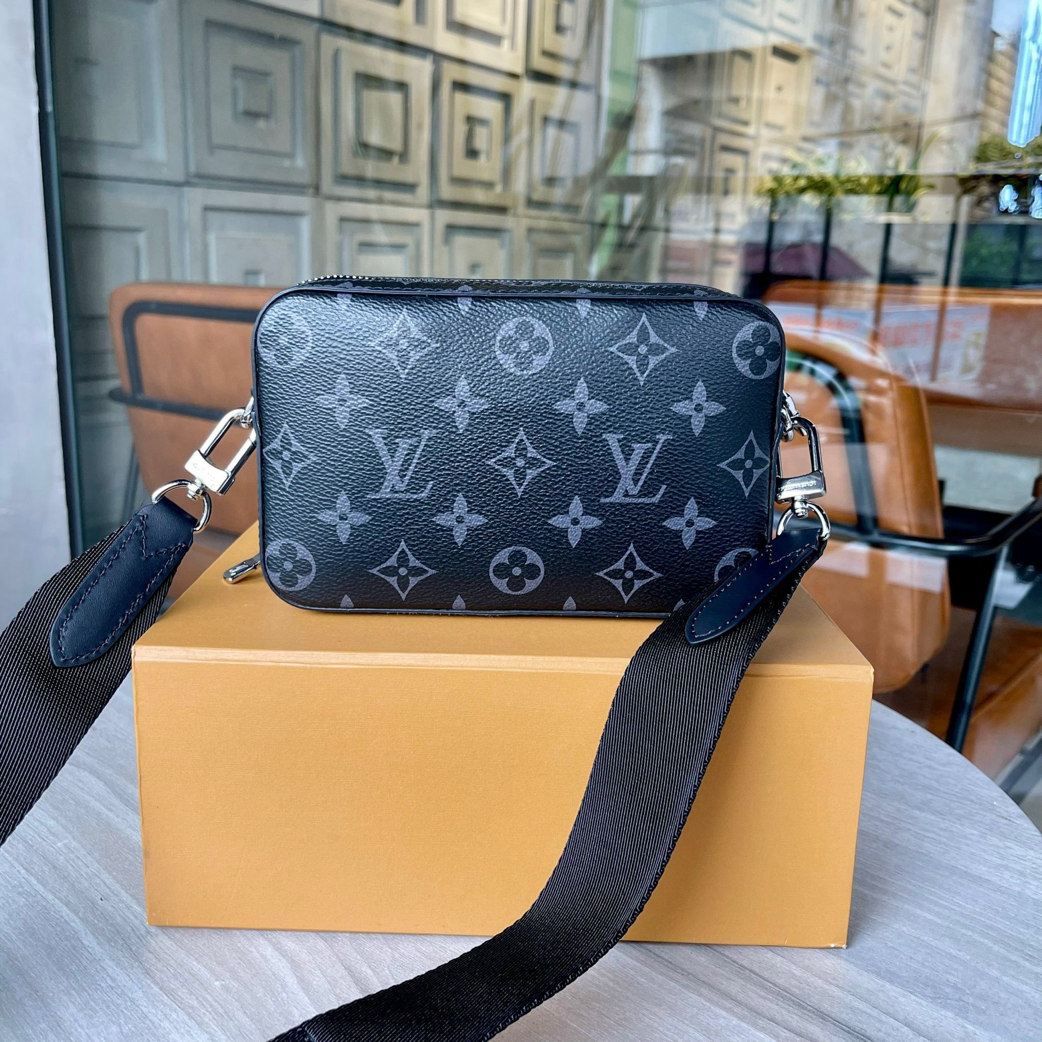 Túi Xách - Túi Đeo Chéo Louis Vuitton - Nam - TXTT167