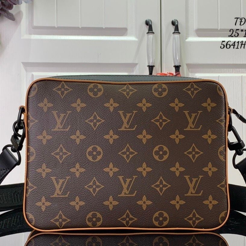 Túi Xách - Túi Đeo Chéo Louis Vuitton - Nam - TXTT181