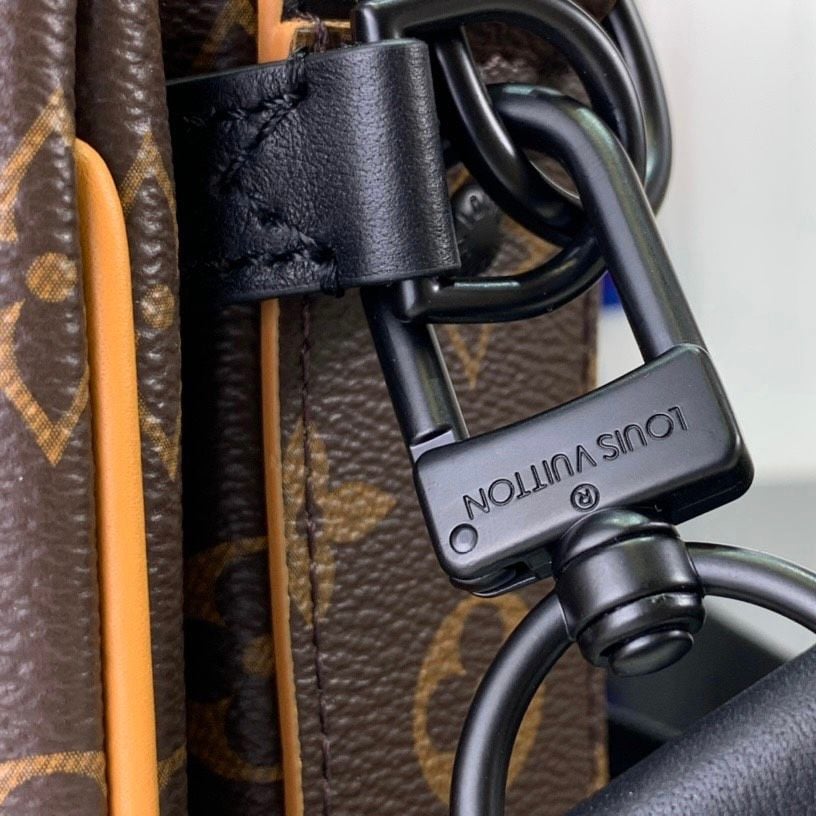 Túi Xách - Túi Đeo Chéo Louis Vuitton - Nam - TXTT181