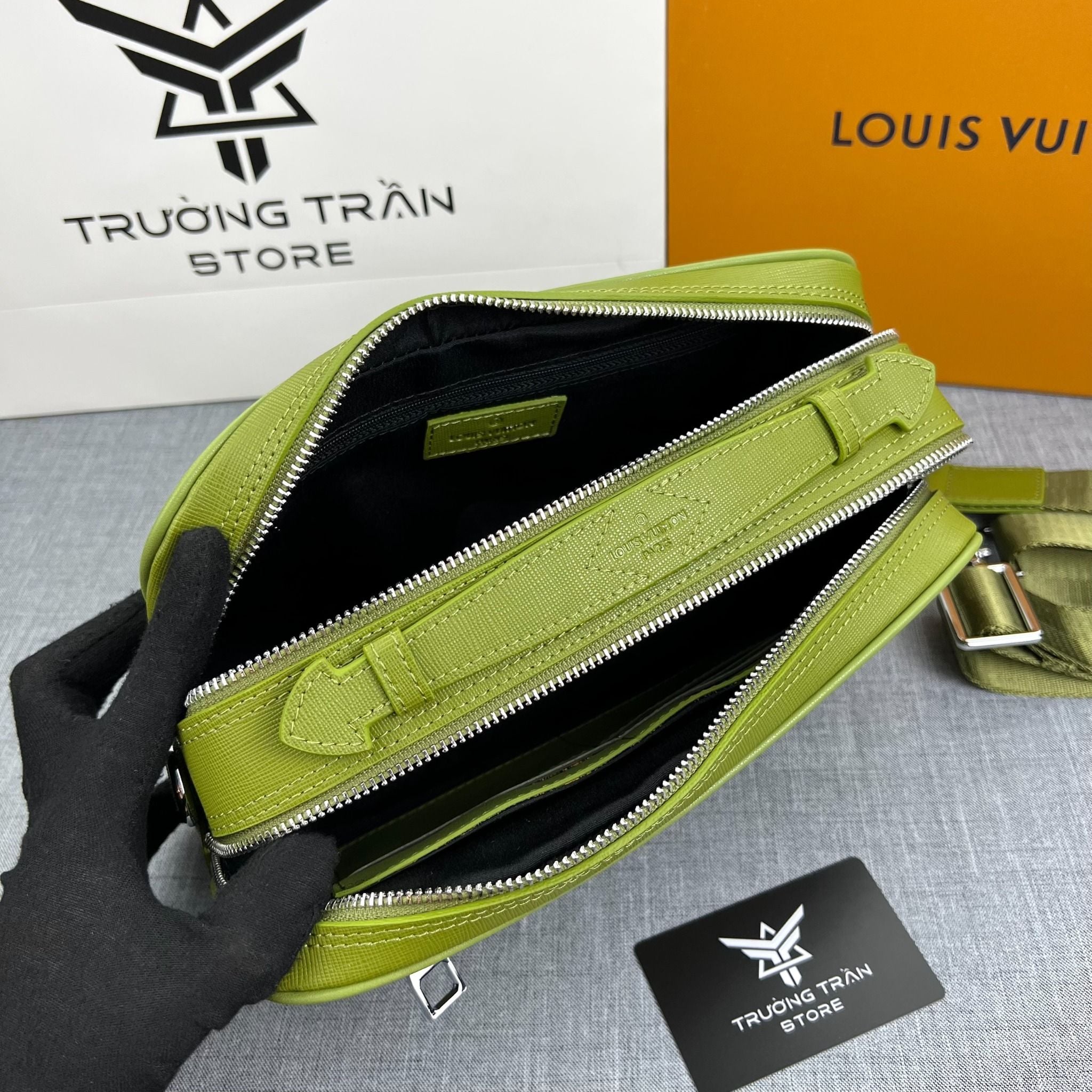 Clutch - Ví Cầm Tay Louis Vuitton - Nam - CLTT325