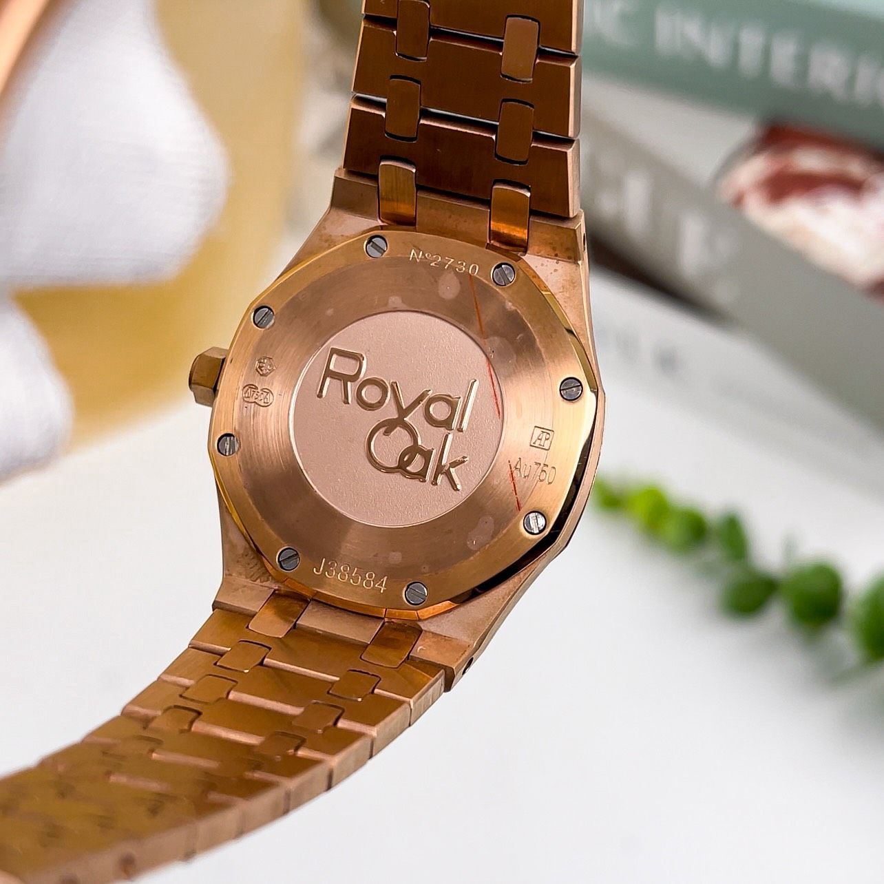 AUDEMARS PIGUET ROYAL OAK 33 MM - Đồng Hồ Audemars Piguet - Nữ - DHTT386