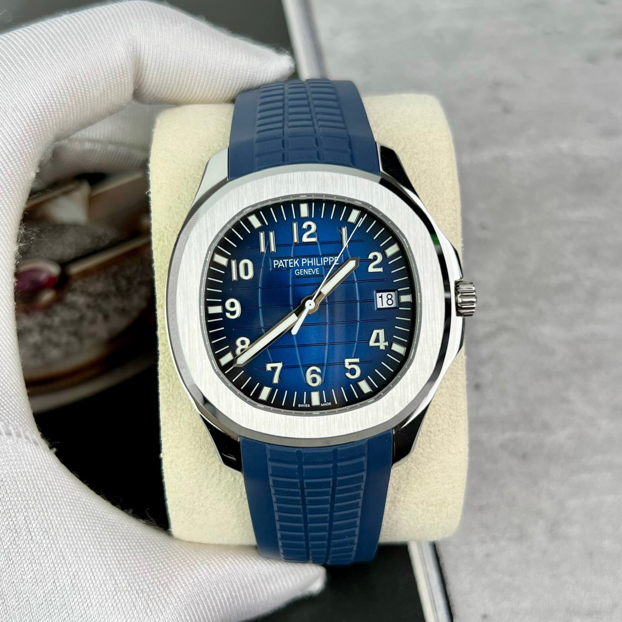 PATEK PHILIPPE AQUANAUT 40 MM - Đồng Hồ Patek Philippe - Nam - DHNTT147