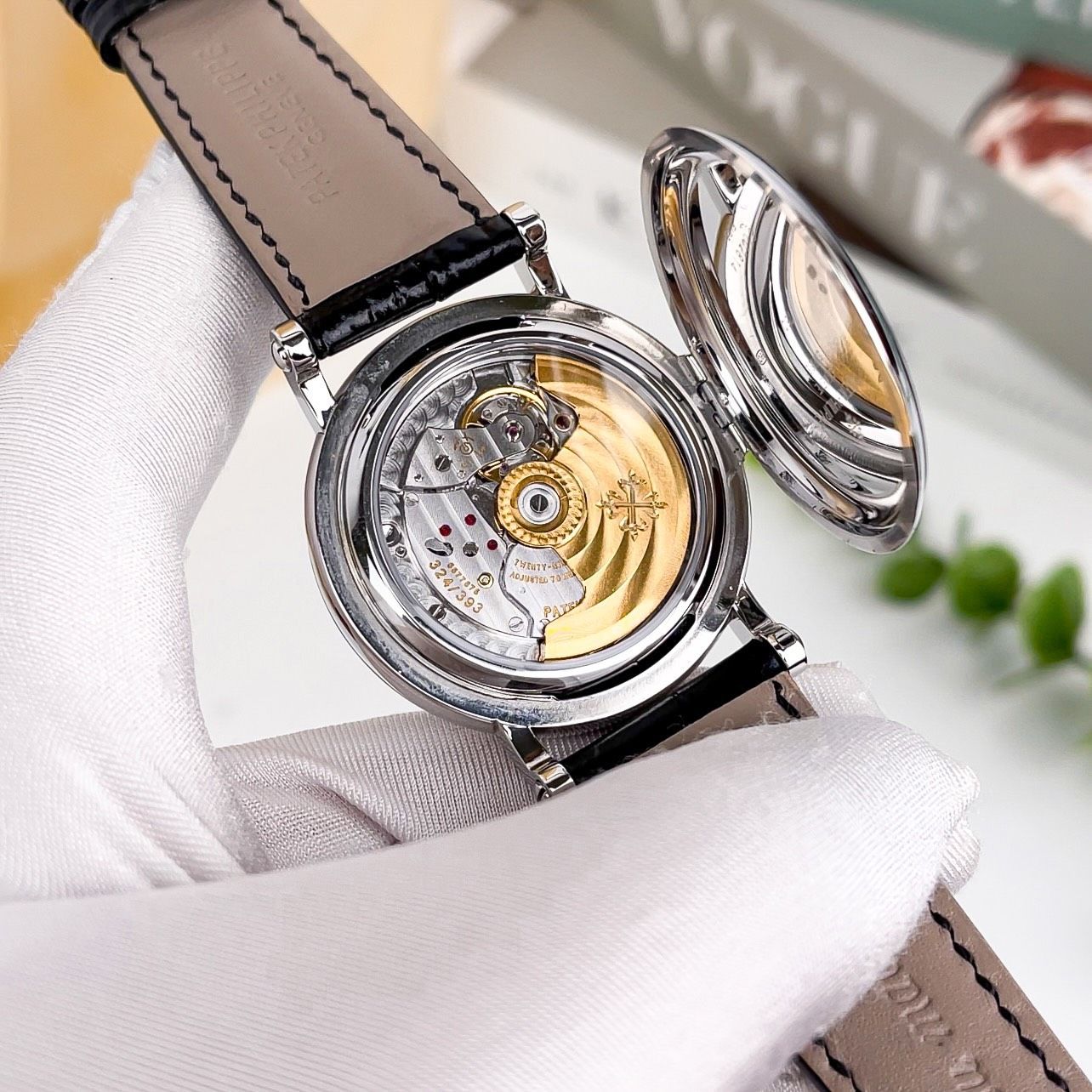 PATEK PHILIPPE CALATRAVA 39 MM - Đồng Hồ Patek Philippe - Nam - DHNTT1423