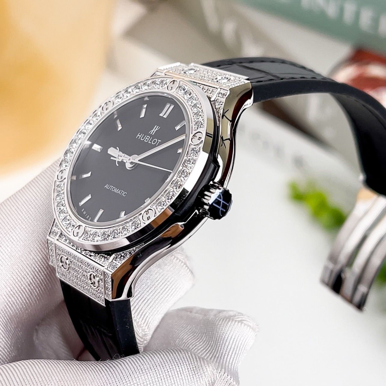 HUBLOT CLASSIC FUSION 38 MM - Đồng Hồ Hublot - Nữ - DHTT568