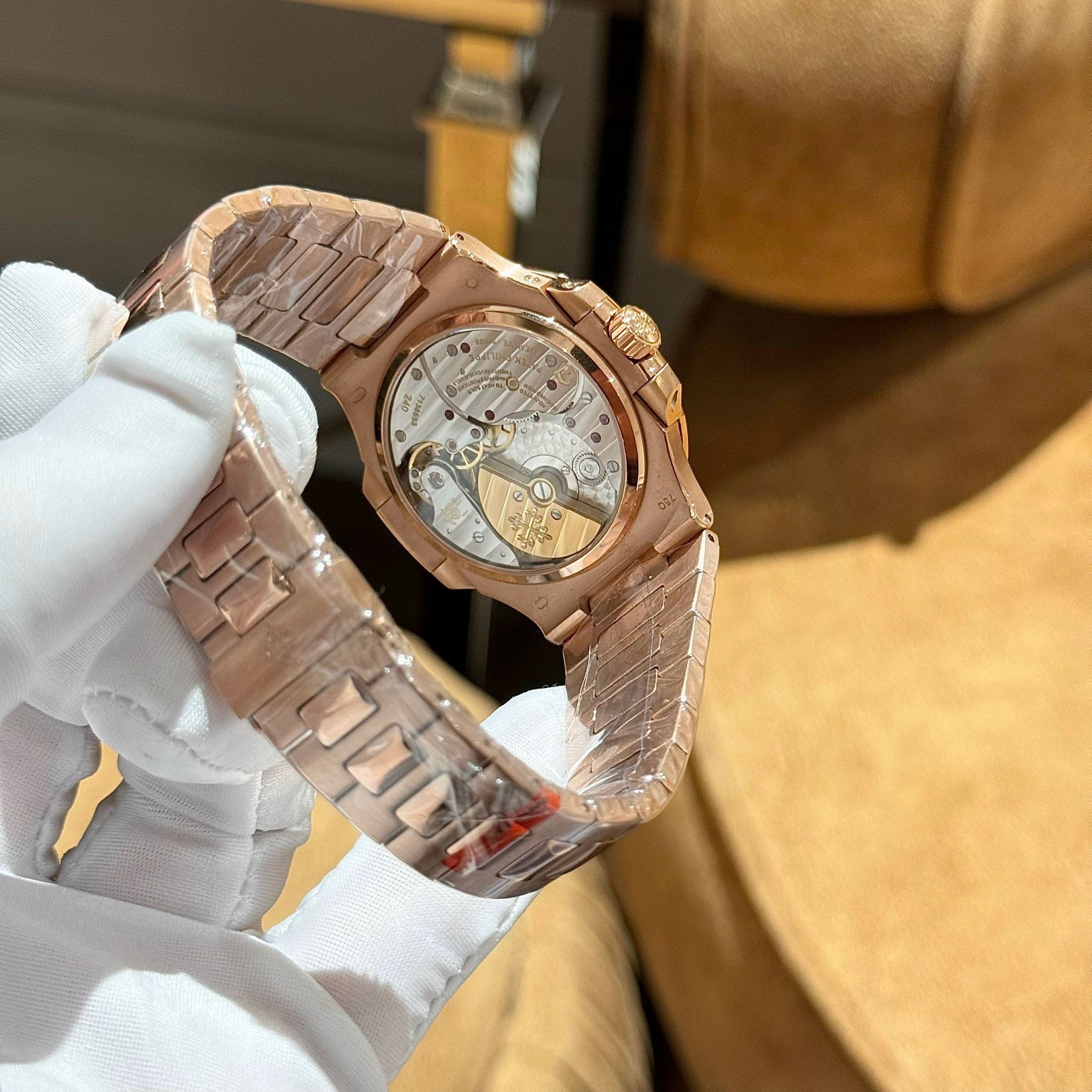 PATEK PHILIPPE NAUTILUS 40 MM - Đồng Hồ Patek Philippe - Nam - DHNTT1529