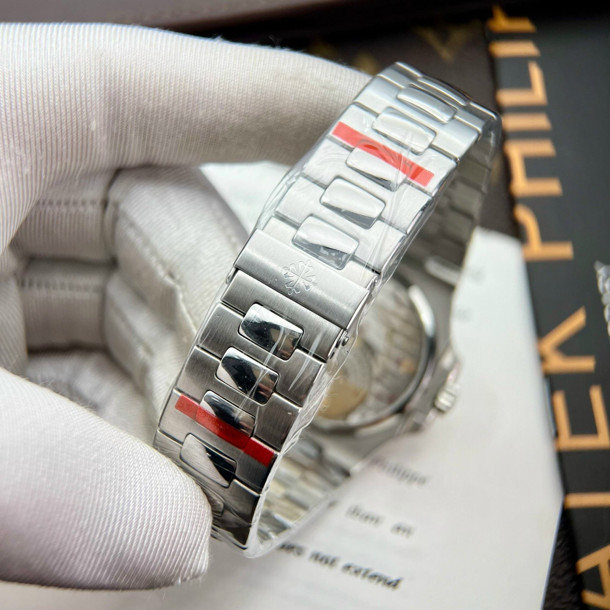 PATEK PHILIPPE NAUTILUS 40 MM - Đồng Hồ Patek Philippe - Nam - DHNTT1585