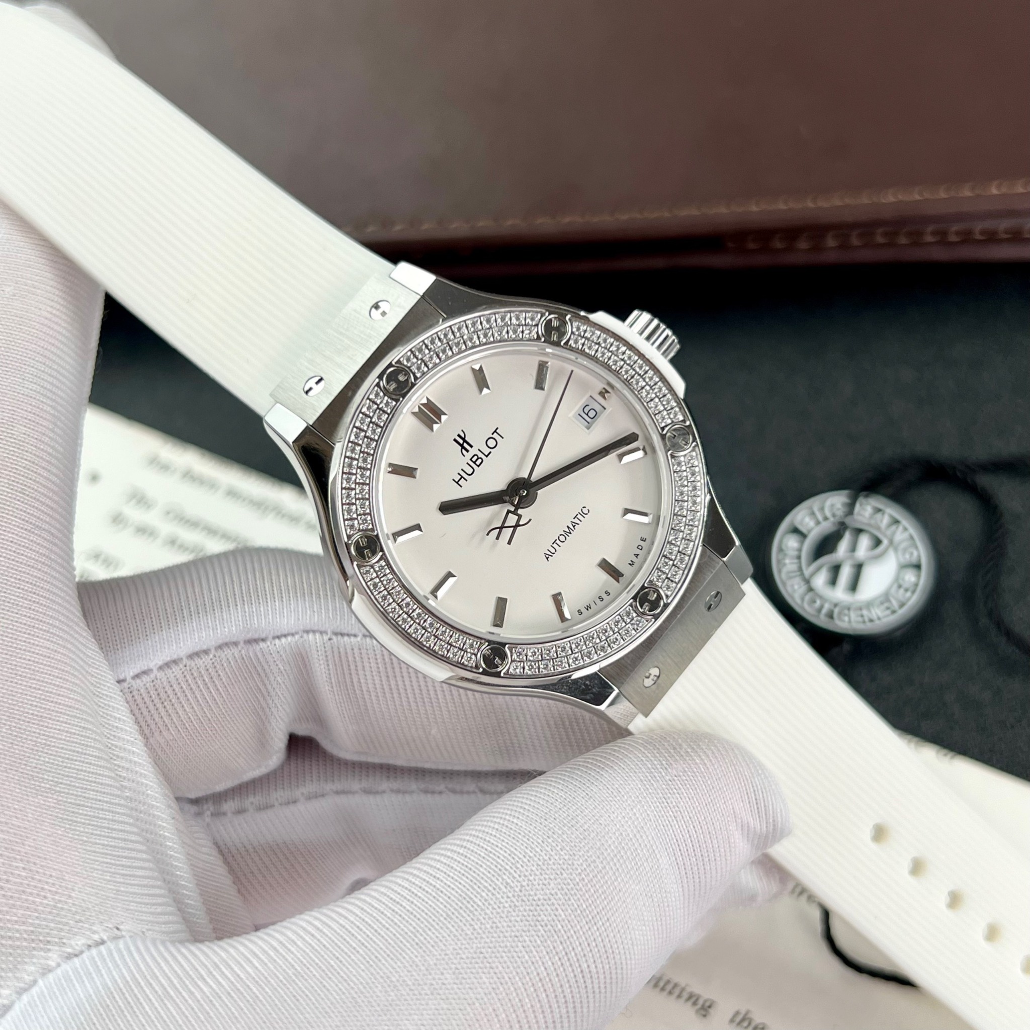 HUBLOT CLASSIC FUSION 38 MM - Đồng Hồ Hublot - Nữ - DHTT601