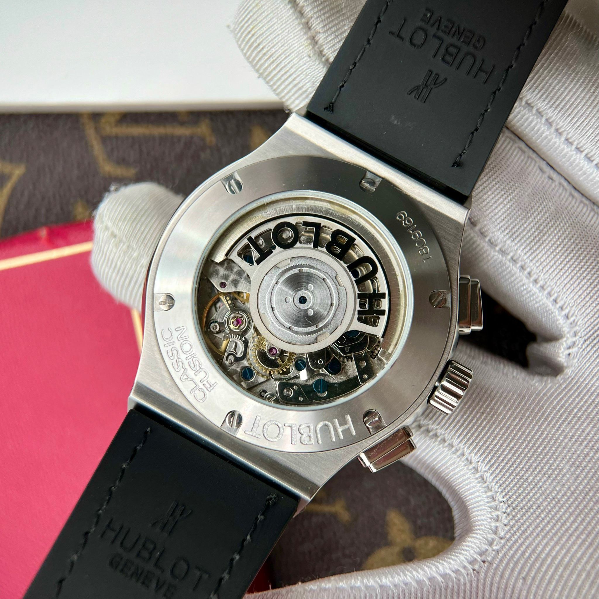 HUBLOT CLASSIC FUSION CHRONOGRAPH 45 MM - Đồng Hồ Hublot - Nam - DHNTT596