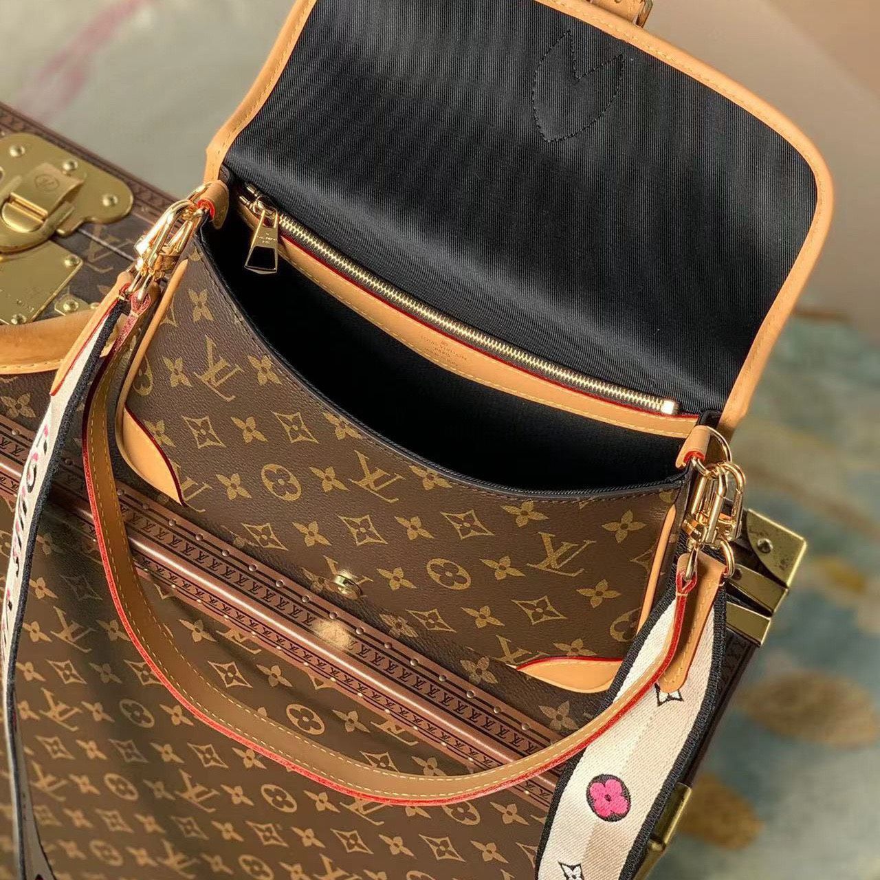 Túi Nữ Louis Vuitton - TNTT10