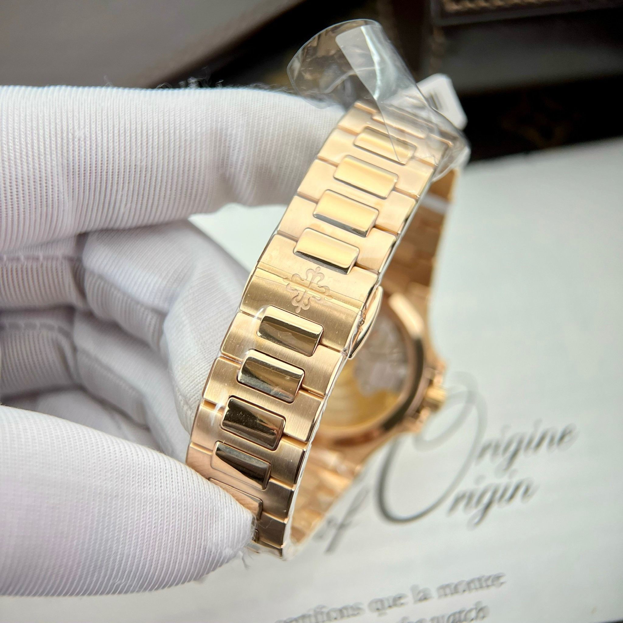 PATEK PHILIPPE NAUTILUS 35 MM - Đồng Hồ Patek Philippe - Nữ - DHTT162