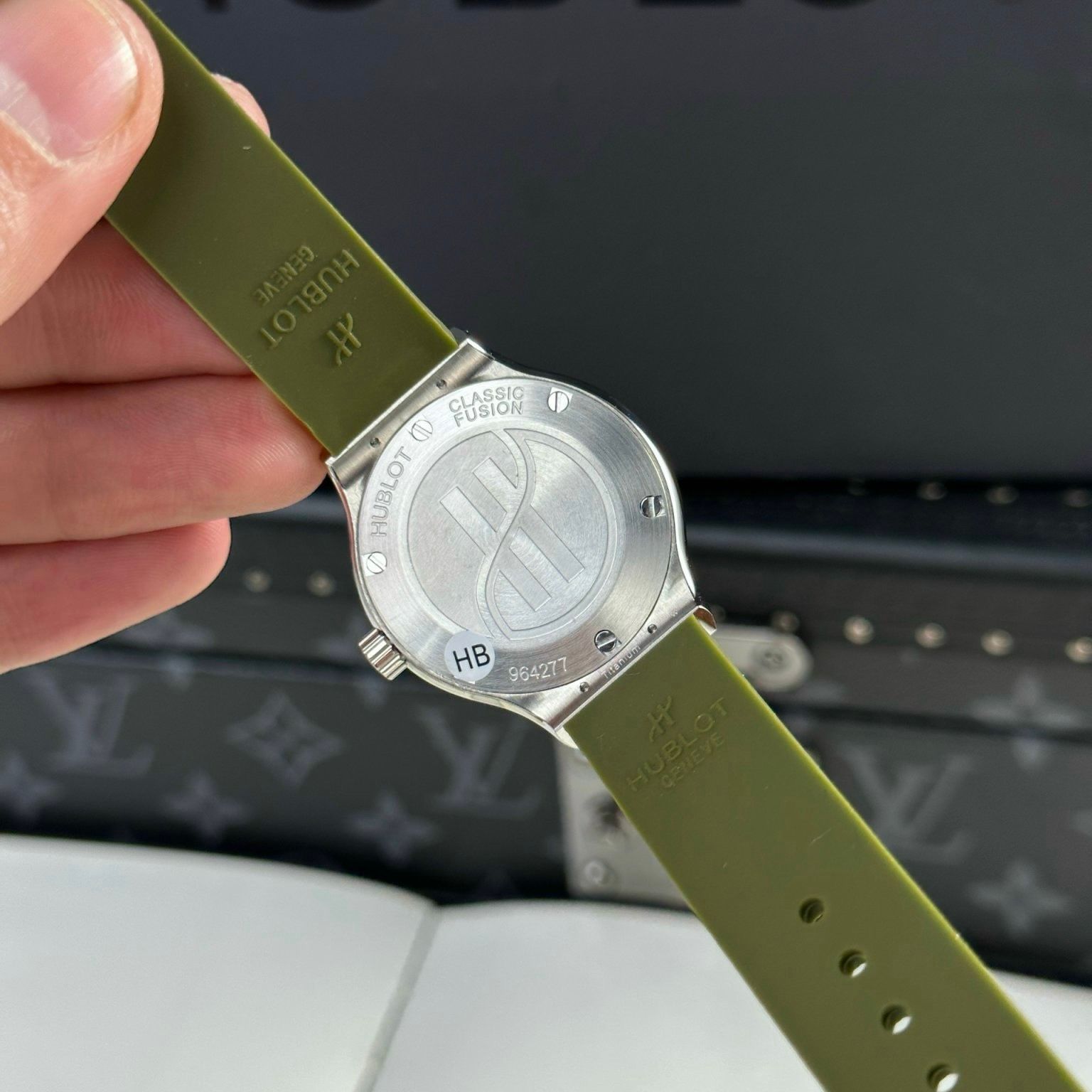 HUBLOT CLASSIC FUSION 33 MM - Đồng Hồ Hublot - Nữ - DHTT594