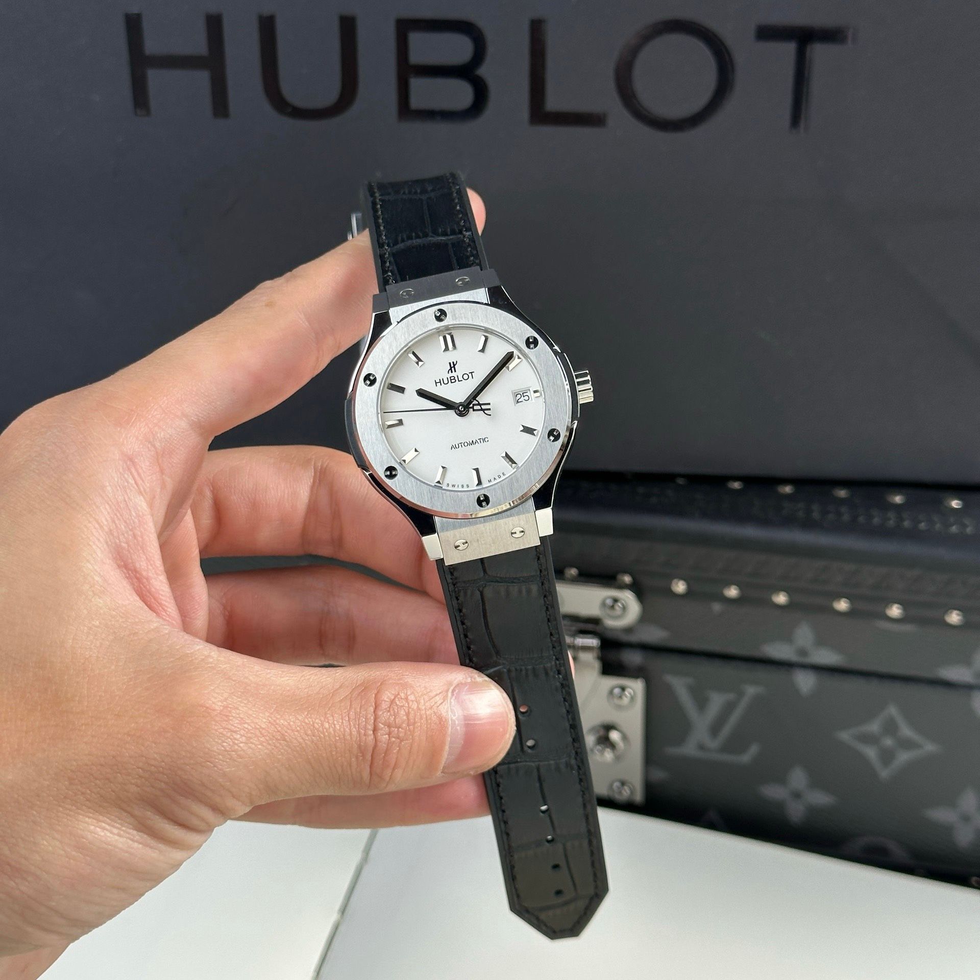 HUBLOT CLASSIC FUSION 38 MM - Đồng Hồ Hublot - Nữ - DHTT139